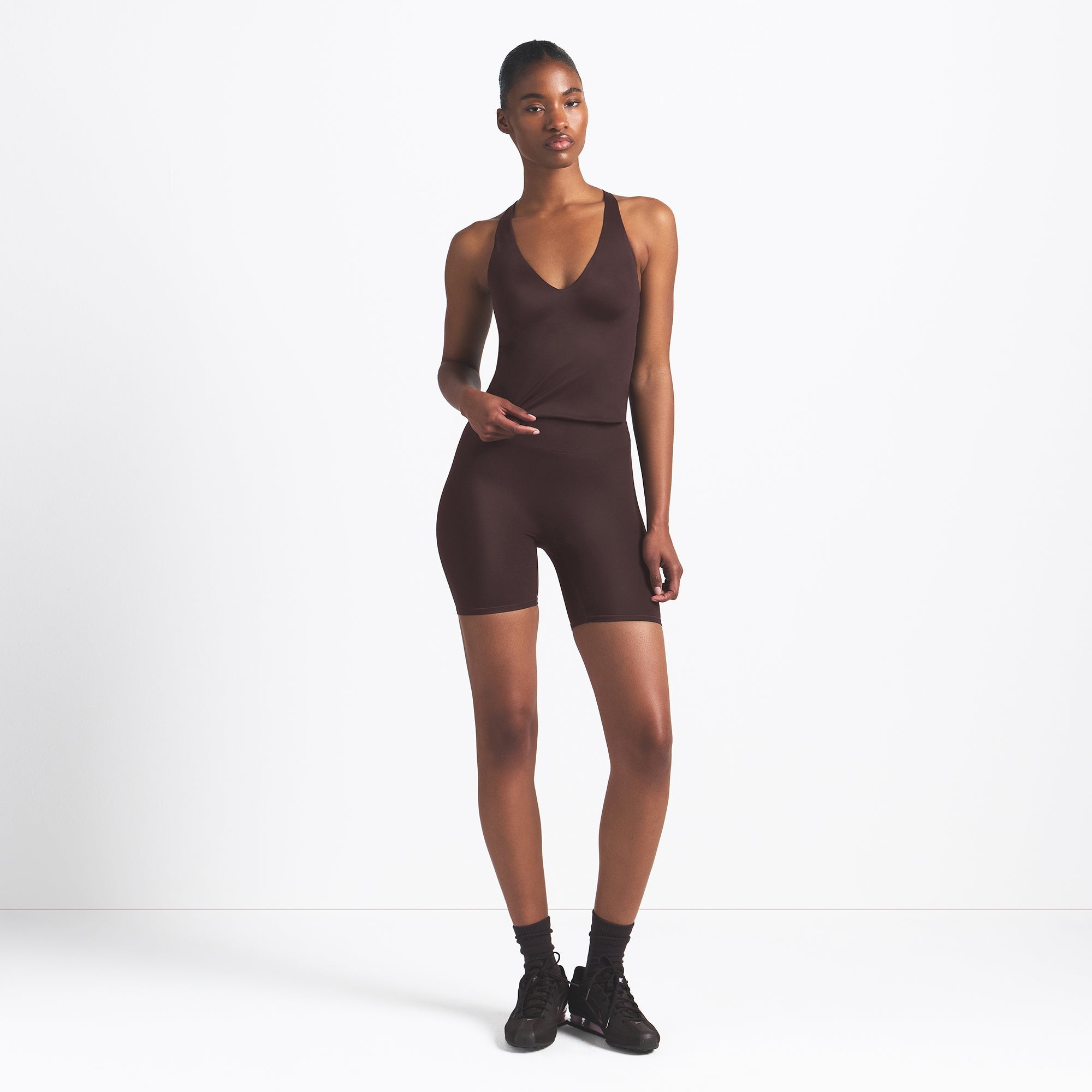 NikeSKIMS SHINE V-NECK TANK | PHOENIX - Sneaker Türkiye