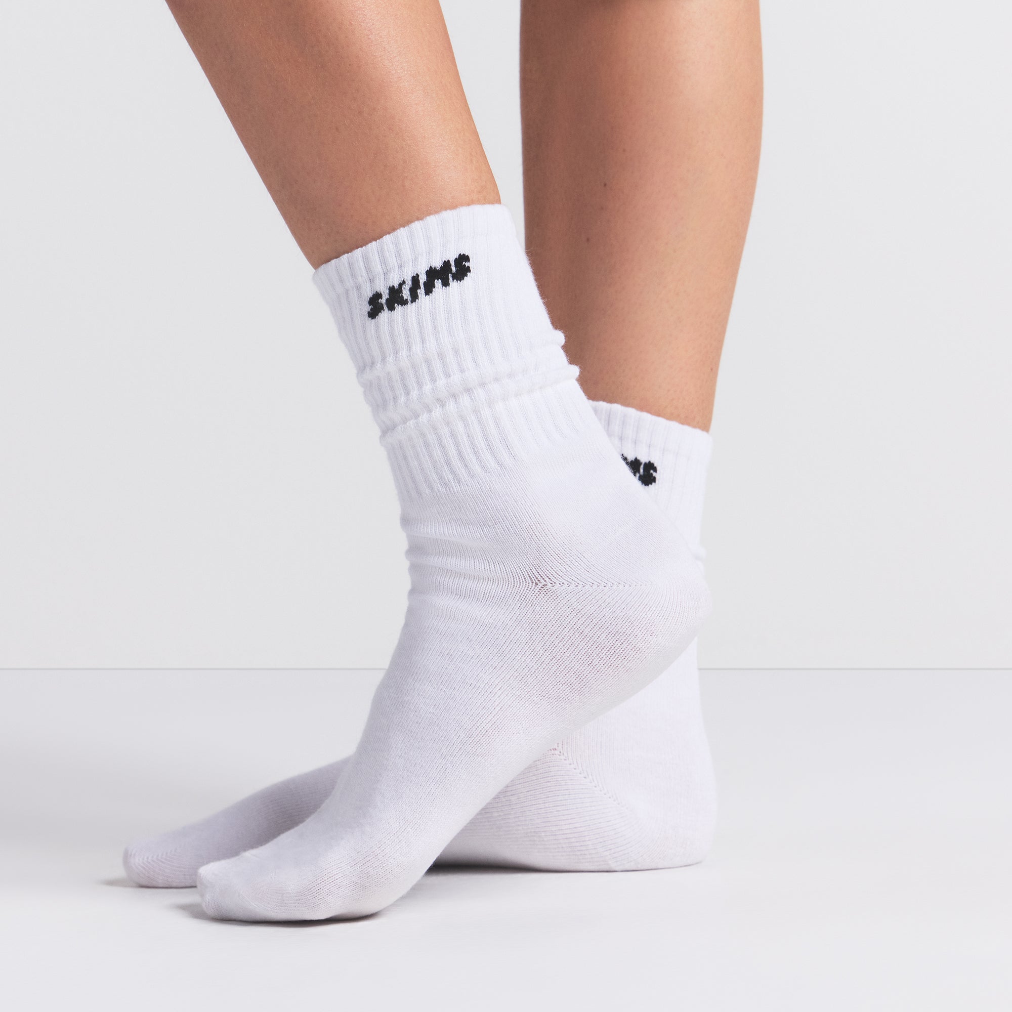 SKIMS RIBBED CREW LOGO SOCK 3-PACK | SNOW - Sneaker Türkiye