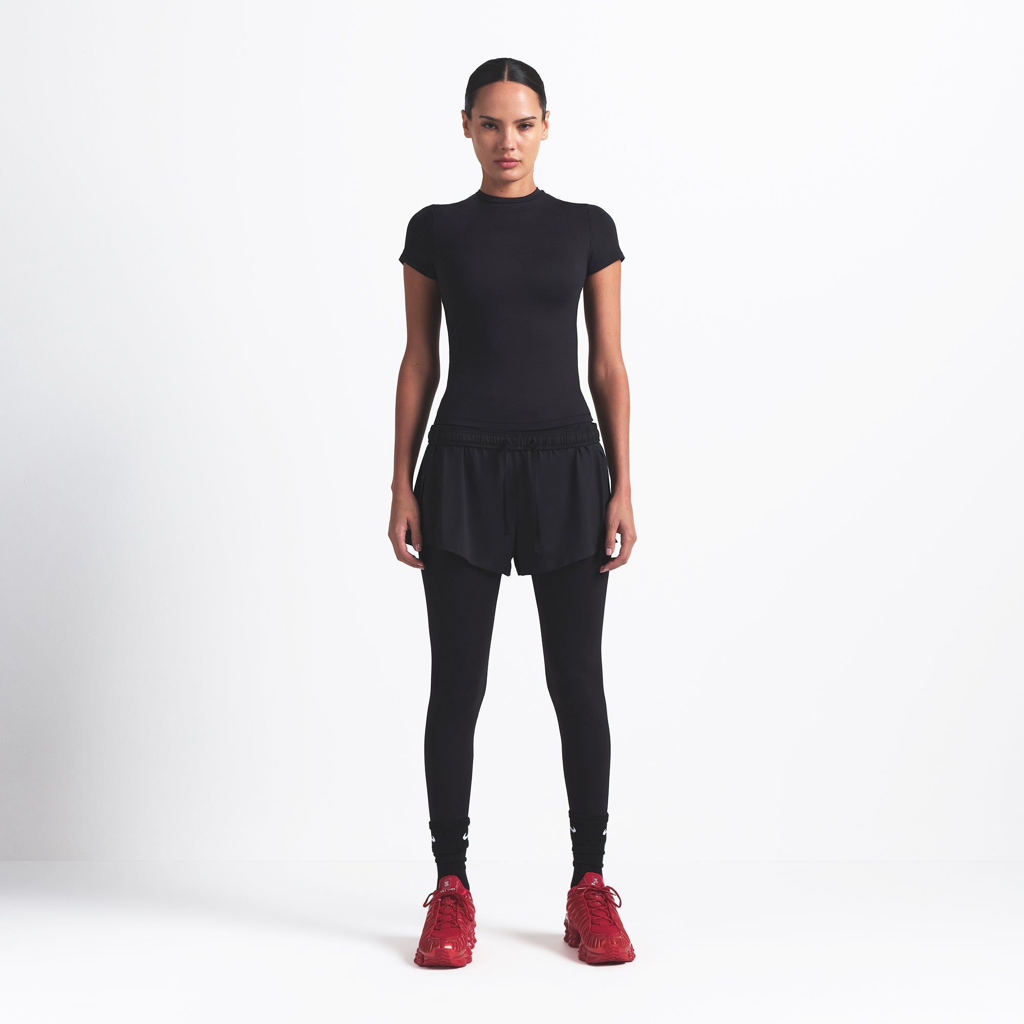 NikeSKIMS MATTE PADDED BABY TEE | OBSIDIAN - Sneaker Türkiye