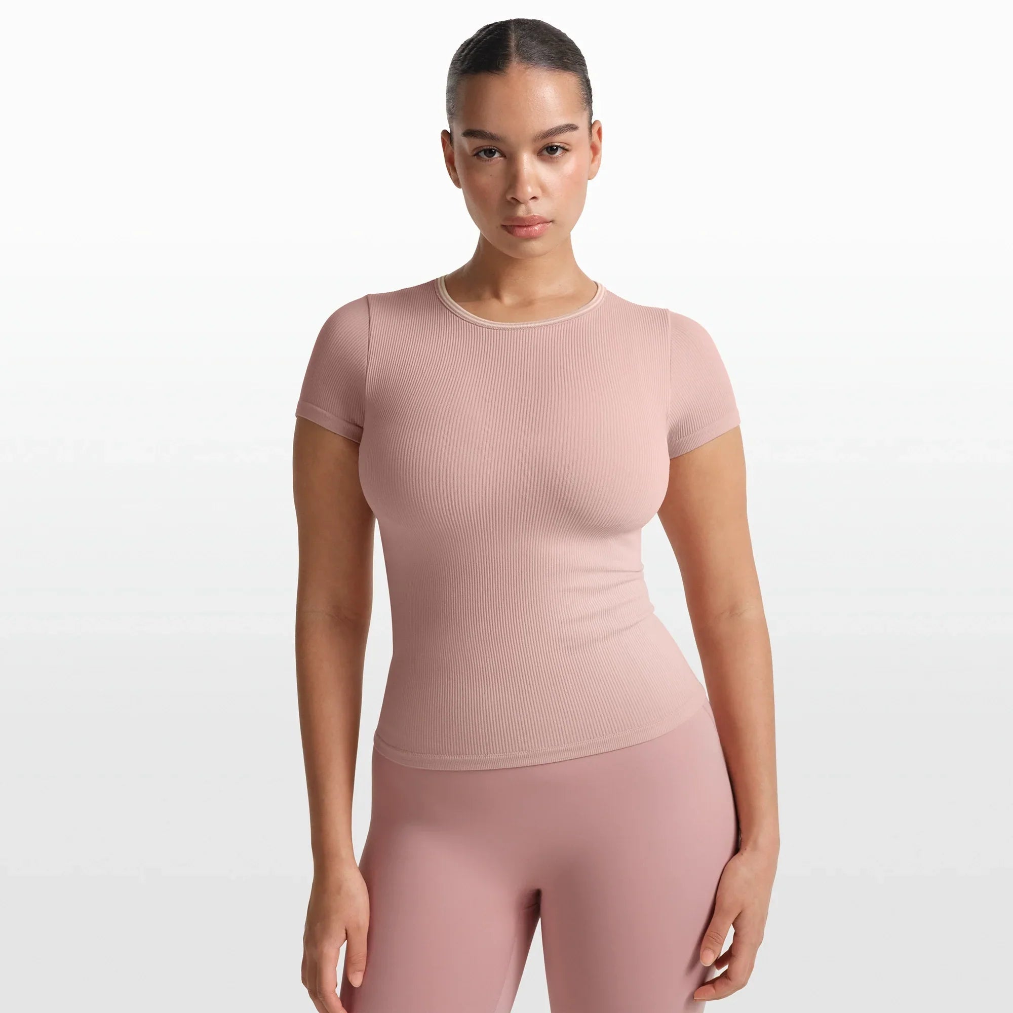 NikeSKIMS RIBBED SEAMLESS BABY TEE | HIMALAYAN - Sneaker Türkiye