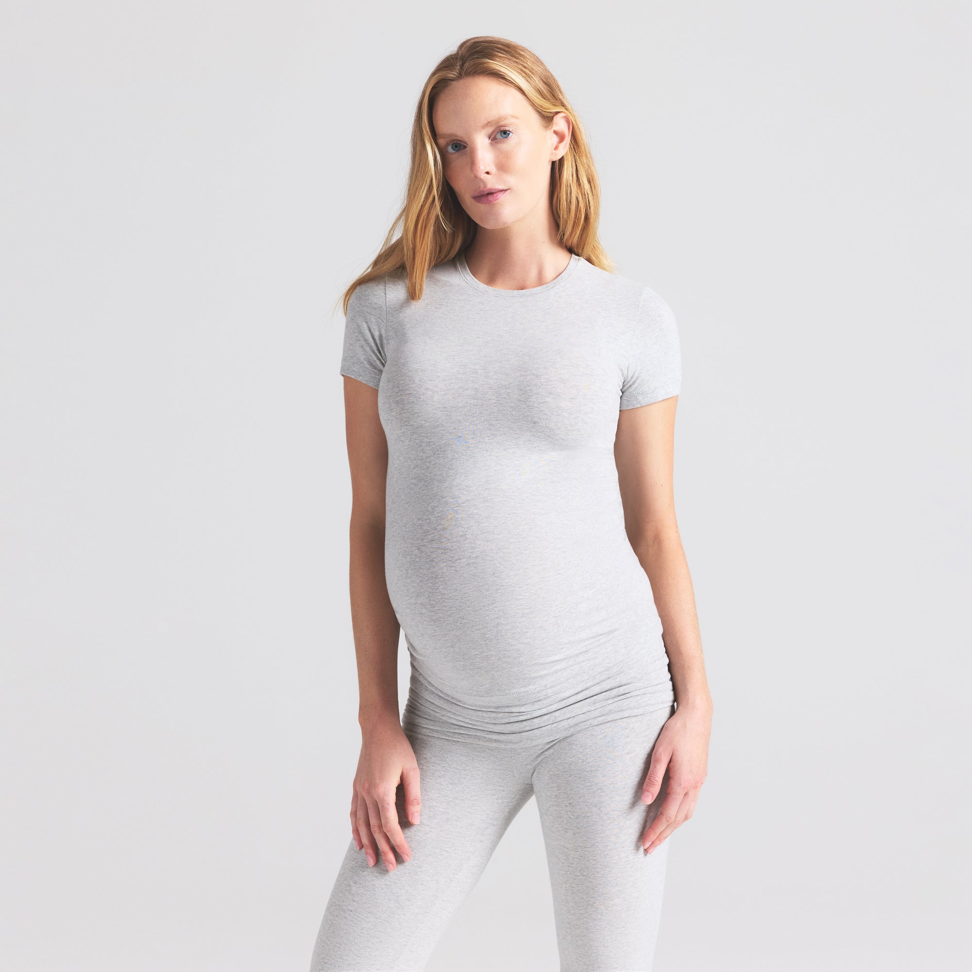 SKIMS COTTON JERSEY MATERNITY T-SHIRT | LIGHT HEATHER GREY - Sneaker Türkiye