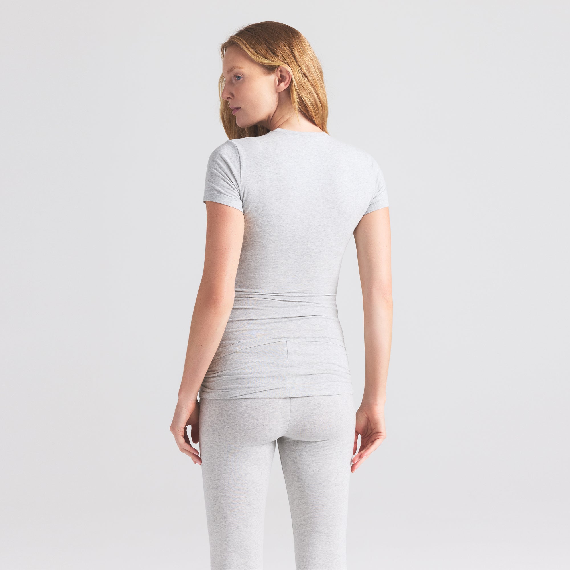 SKIMS COTTON JERSEY MATERNITY T-SHIRT | LIGHT HEATHER GREY - Sneaker Türkiye