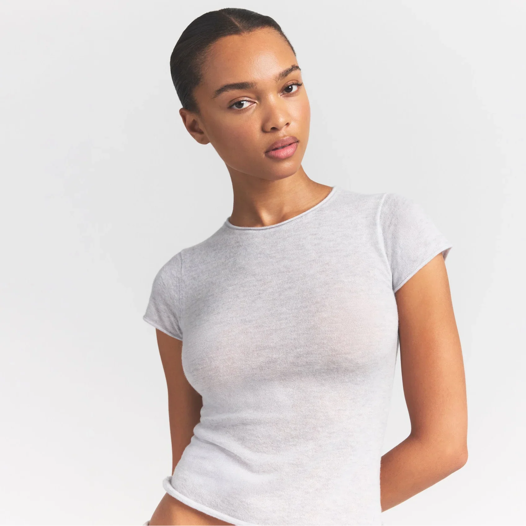 SKIMS FEATHERWEIGHT CASHMERE TEE | LIGHT HEATHER GREY - Sneaker Türkiye