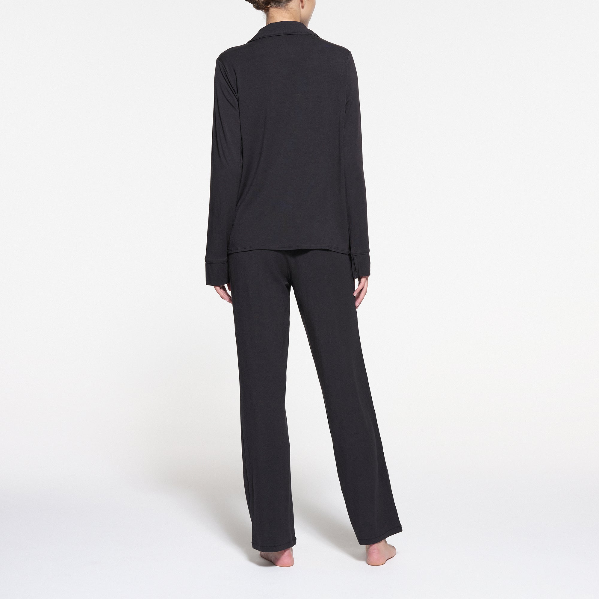 SKIMS SLEEP LONG SLEEVE BUTTON UP SET | ONYX - Sneaker Türkiye