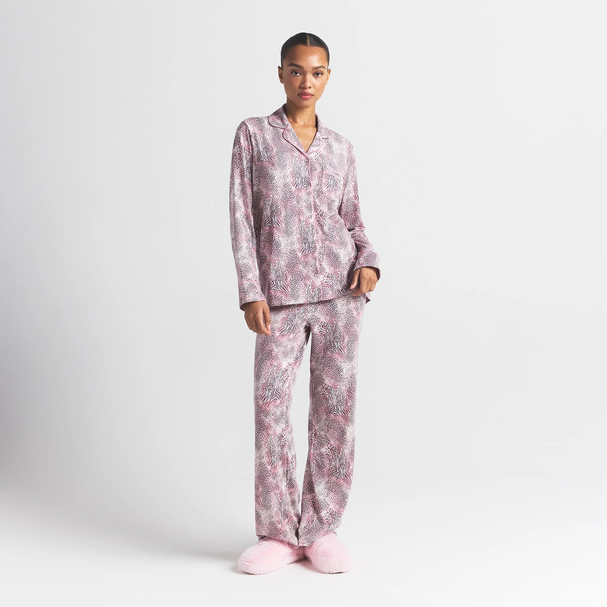 SKIMS SLEEP LONG SLEEVE BUTTON UP SET | BLOOM MINI MULTI ANIMAL - Sneaker Türkiye