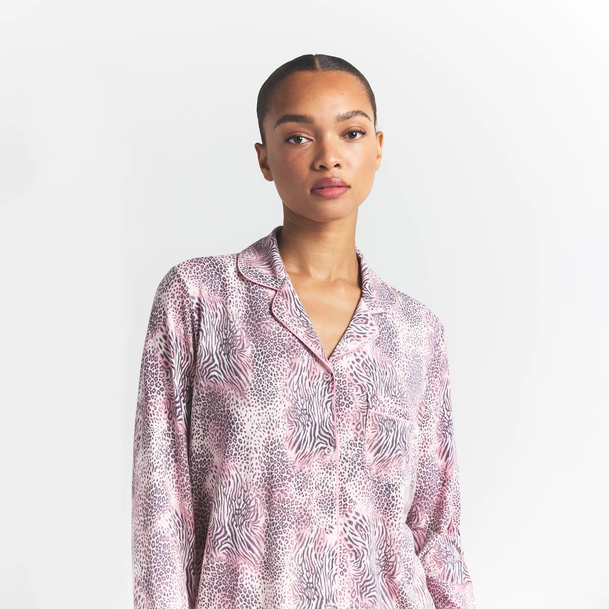 SKIMS SLEEP LONG SLEEVE BUTTON UP SET | BLOOM MINI MULTI ANIMAL - Sneaker Türkiye