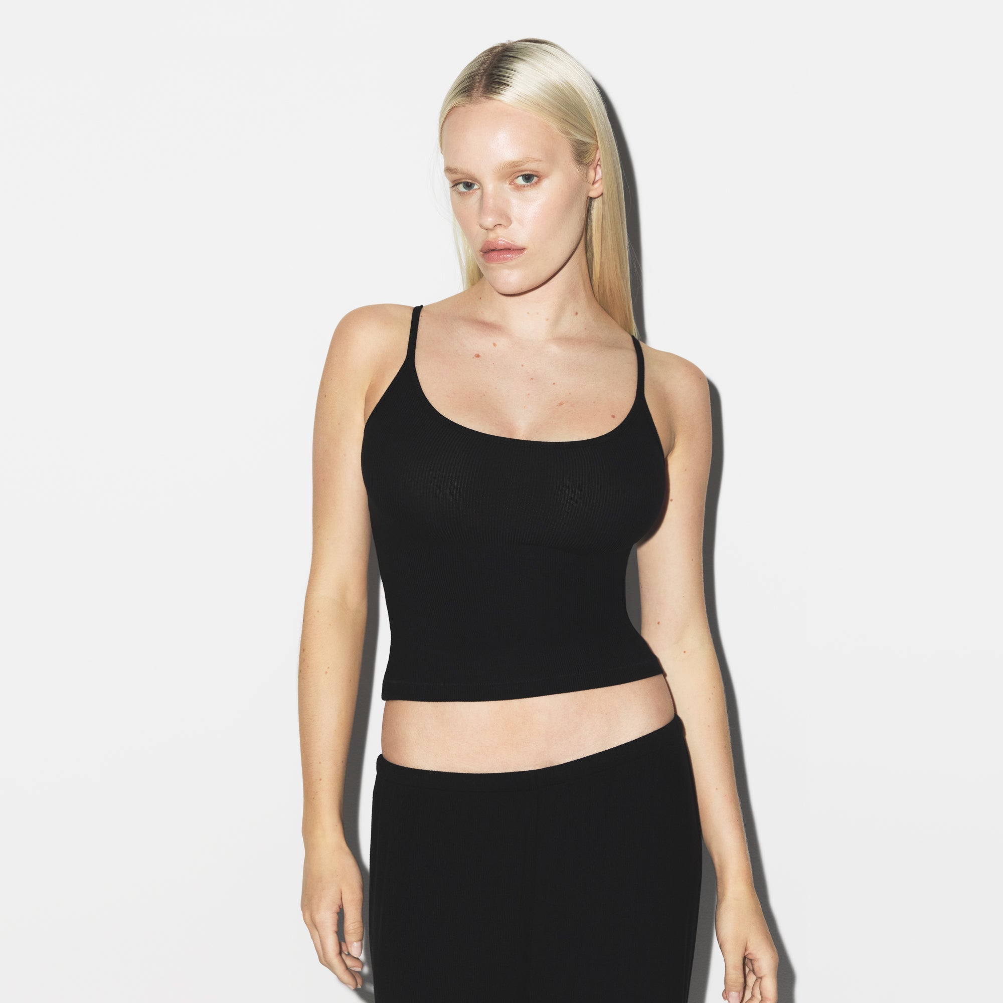 SKIMS SOFT LOUNGE TANK SLEEP SET | ONYX - Sneaker Türkiye
