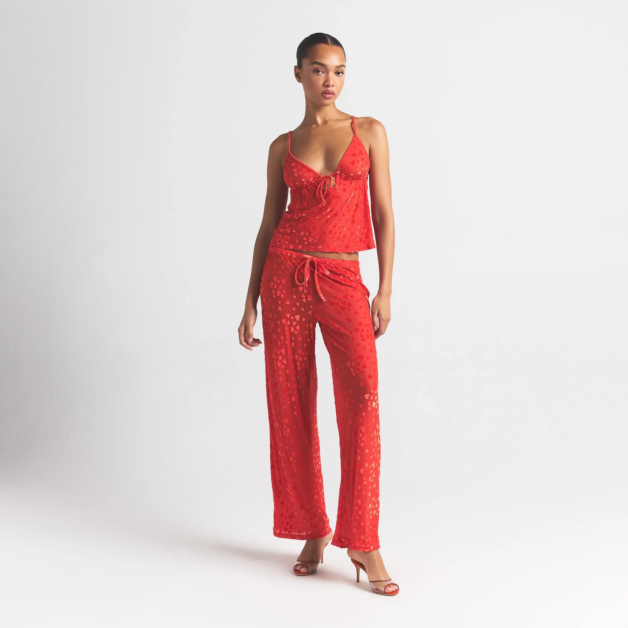 SKIMS SHEER VELVET CAMI AND PANT SET | RUBY - Sneaker Türkiye