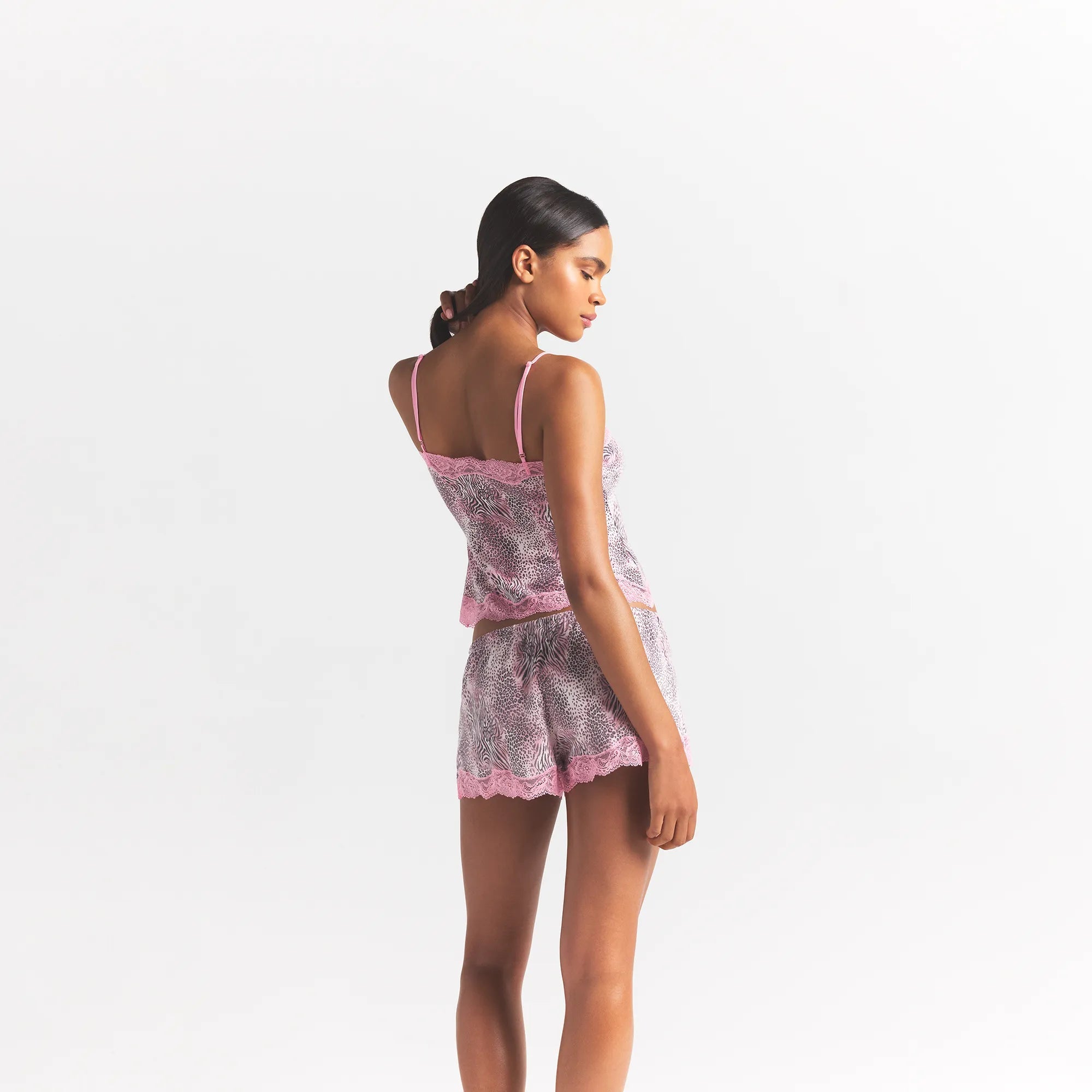 SKIMS SLEEP LACE CAMI AND SHORT SET | BLOOM MINI MULTI ANIMAL - Sneaker Türkiye