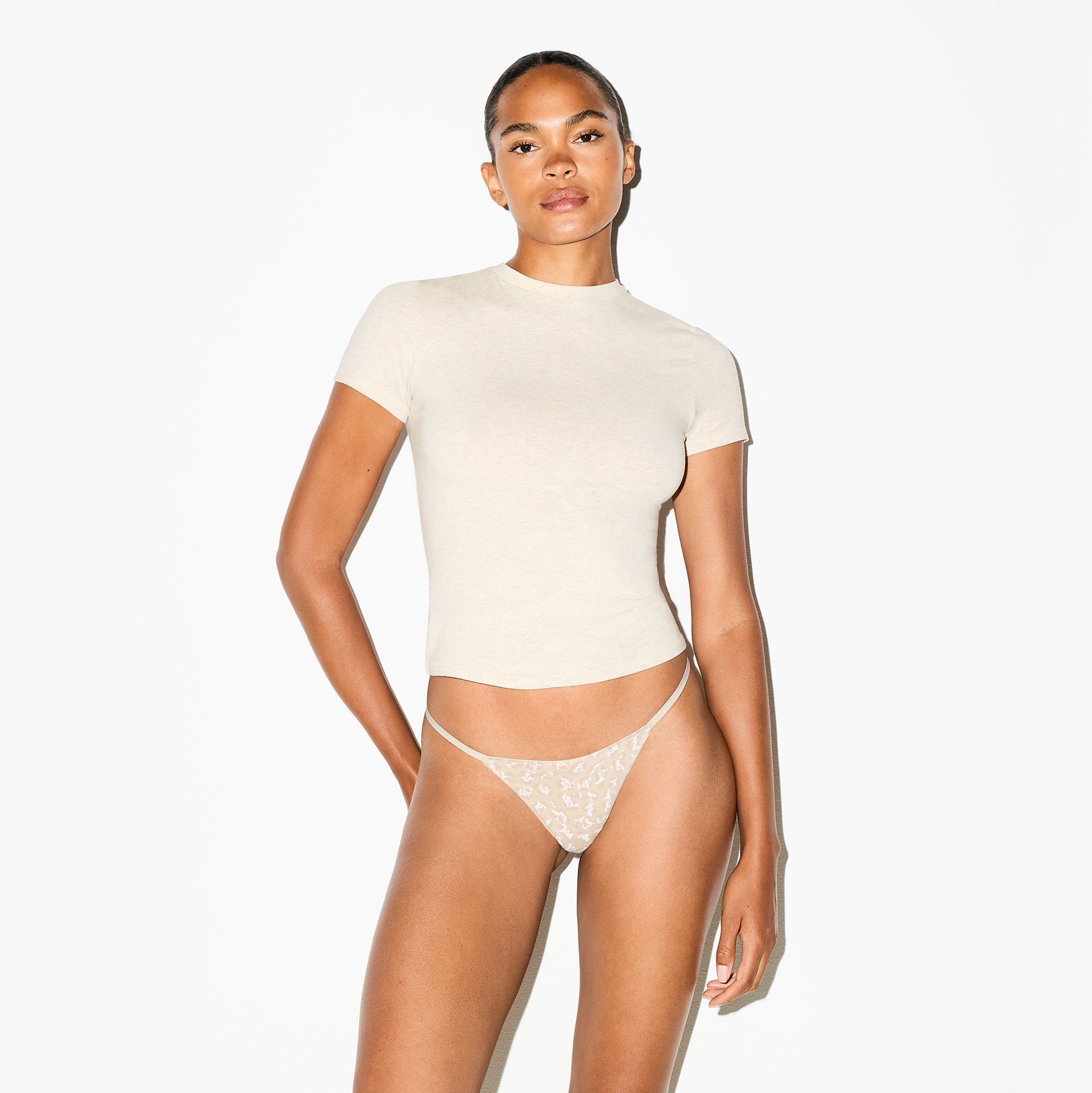 SKIMS LIGHTWEIGHT COTTON STRING THONG | DELTA LEOPARD - Sneaker Türkiye