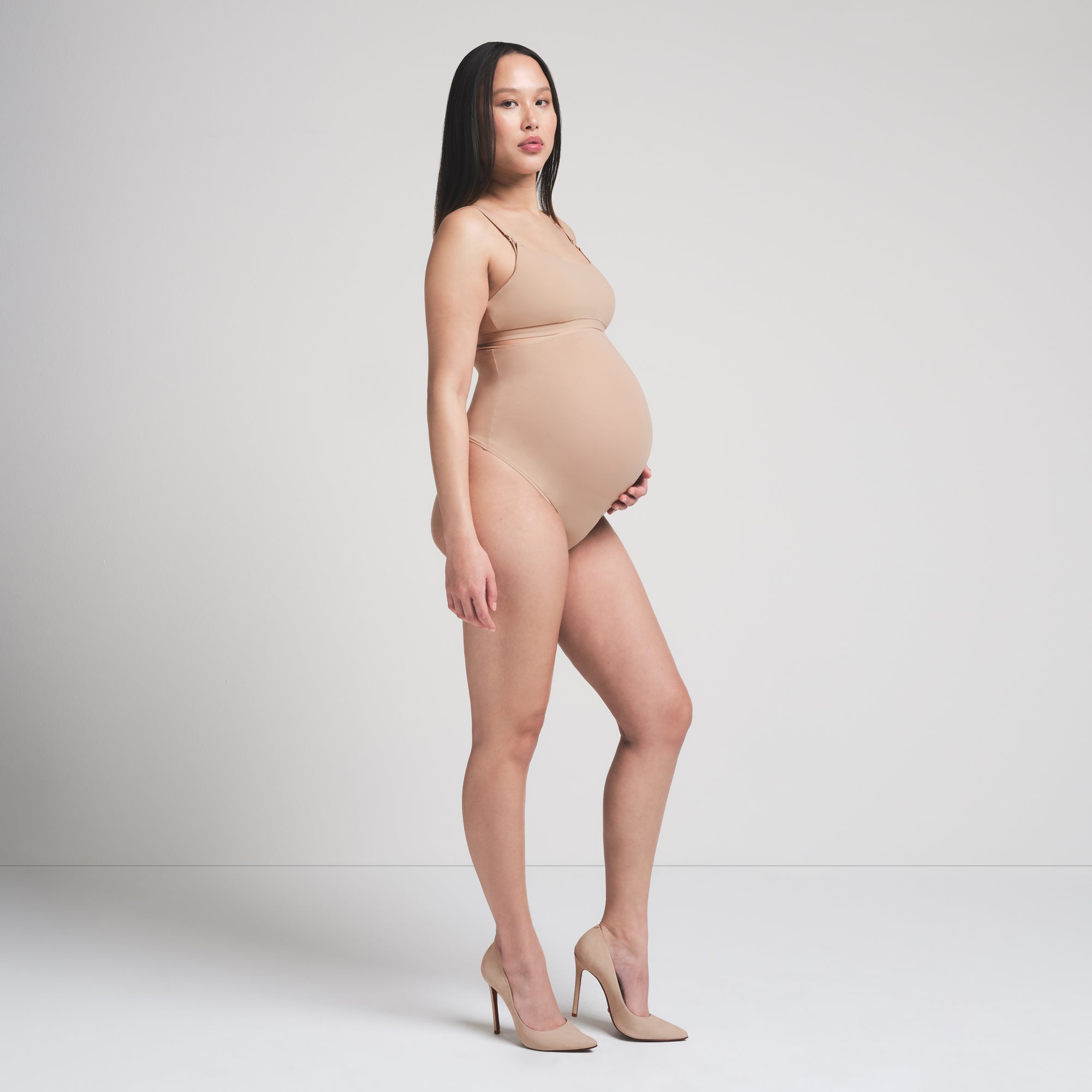 SKIMS FITS EVERYBODY MATERNITY HIGH-WAISTED THONG | CLAY - Sneaker Türkiye