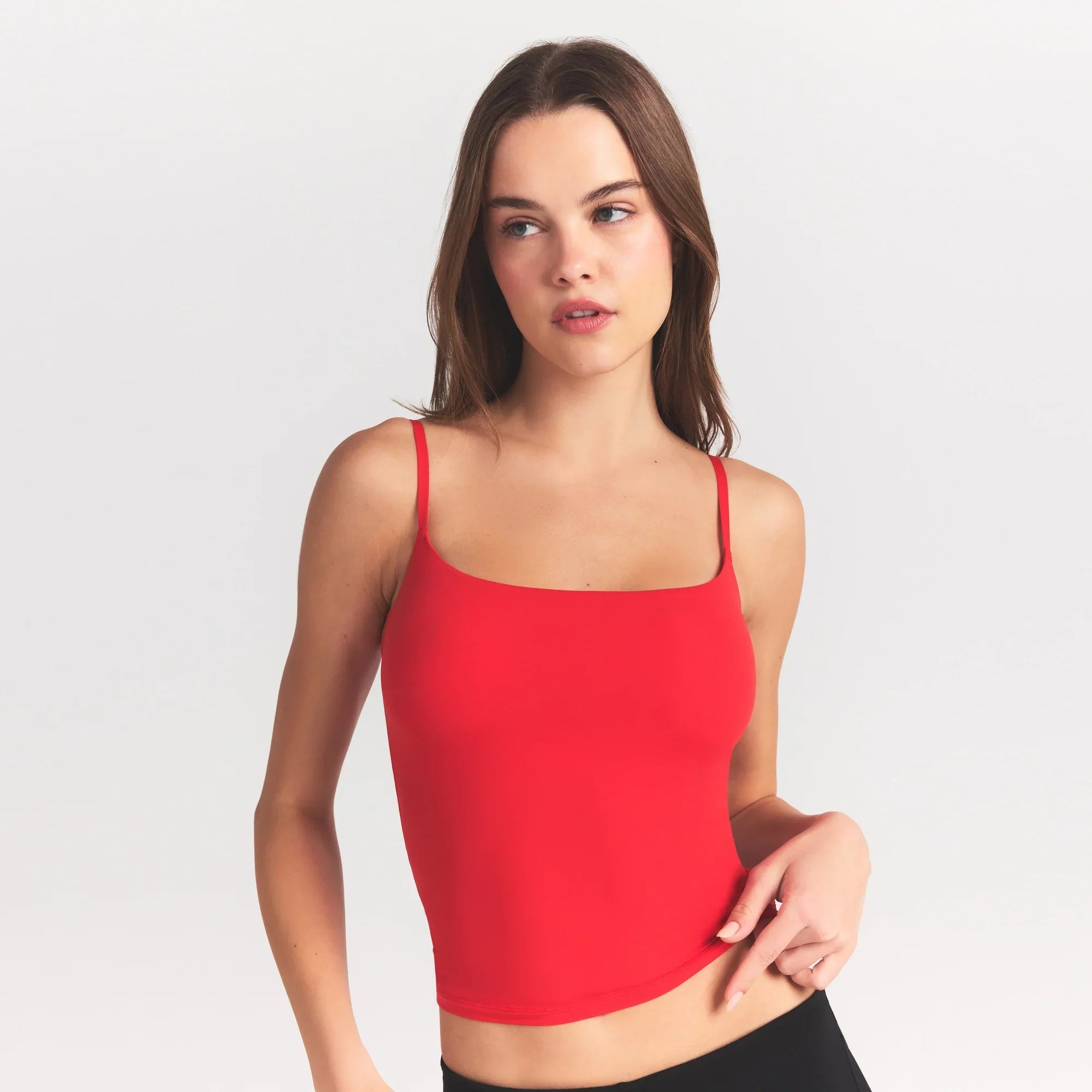 SKIMS FITS EVERYBODY CAMI | CHERRY - Sneaker Türkiye