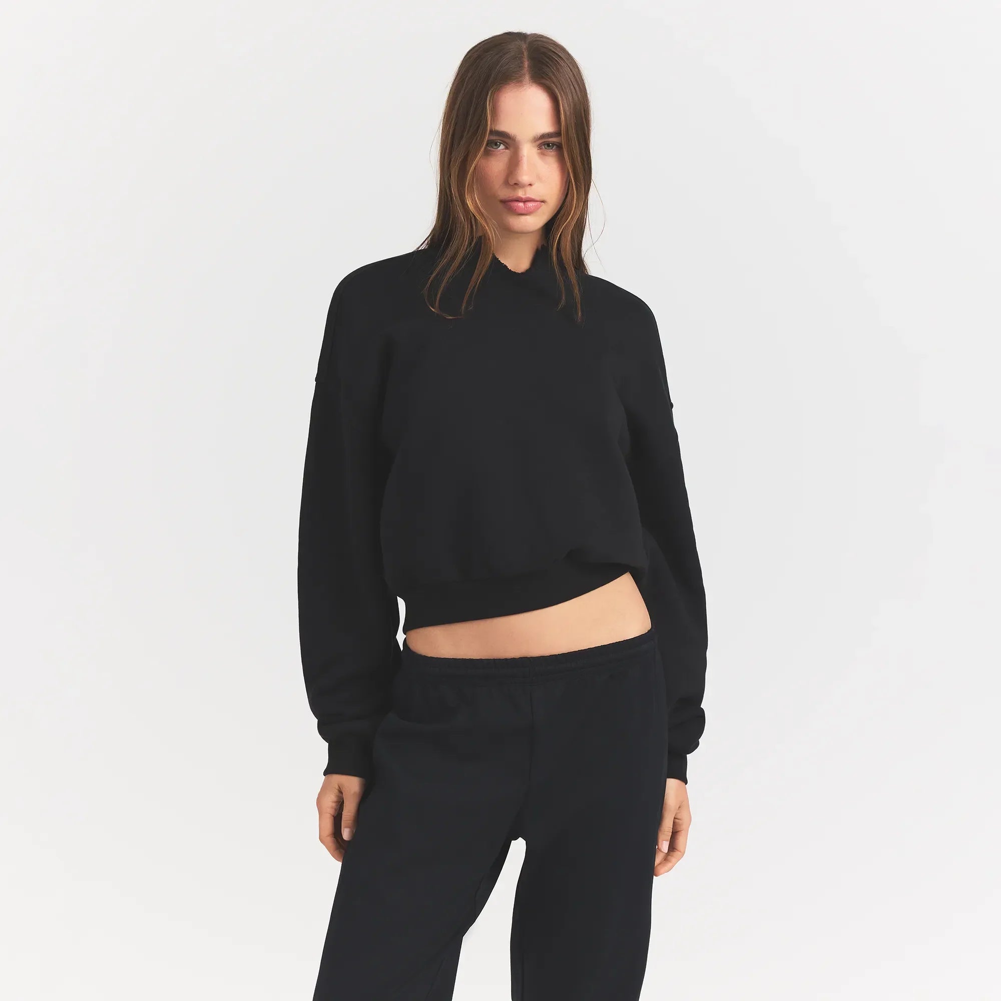 SKIMS HEAVYWEIGHT FLEECE CREWNECK | ONYX - Sneaker Türkiye