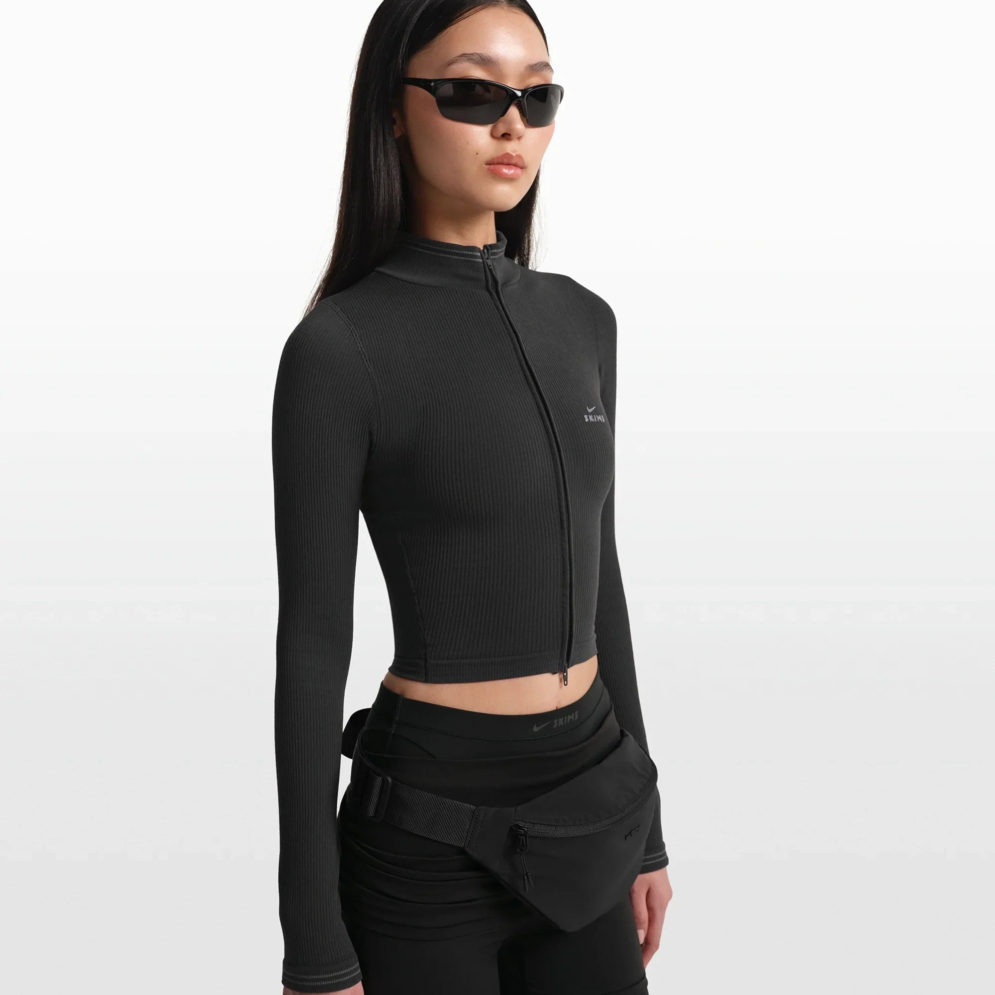 NikeSKIMS RIBBED SEAMLESS ZIP UP CROP JACKET | OBSIDIAN - Sneaker Türkiye