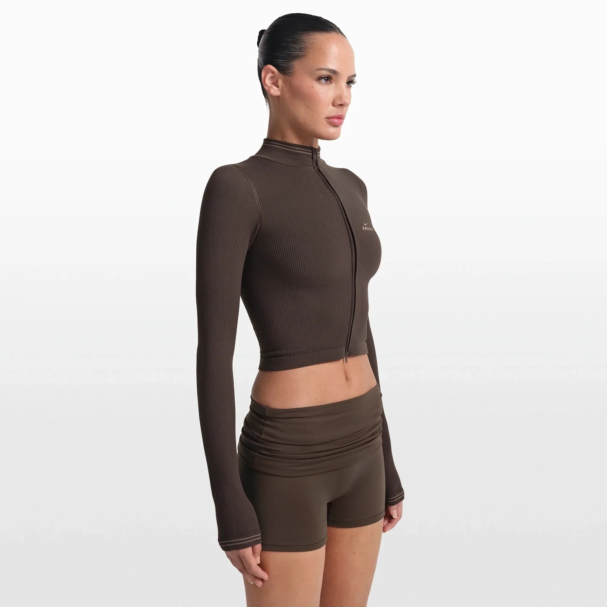 NikeSKIMS RIBBED SEAMLESS ZIP UP CROP JACKET | PHOENIX - Sneaker Türkiye