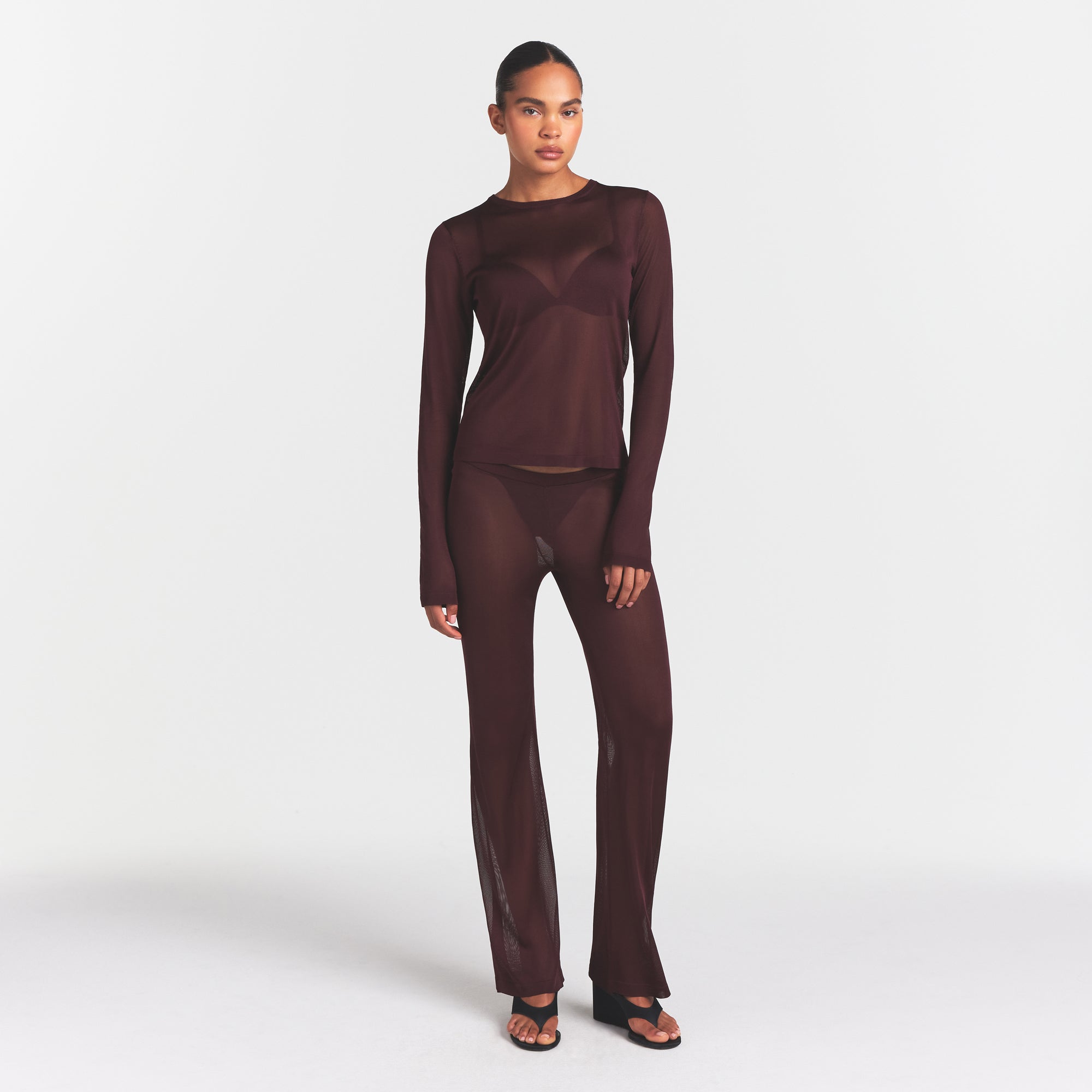SKIMS SLINKY KNIT CREW NECK LONG SLEEVE TOP | CURRANT - Sneaker Türkiye