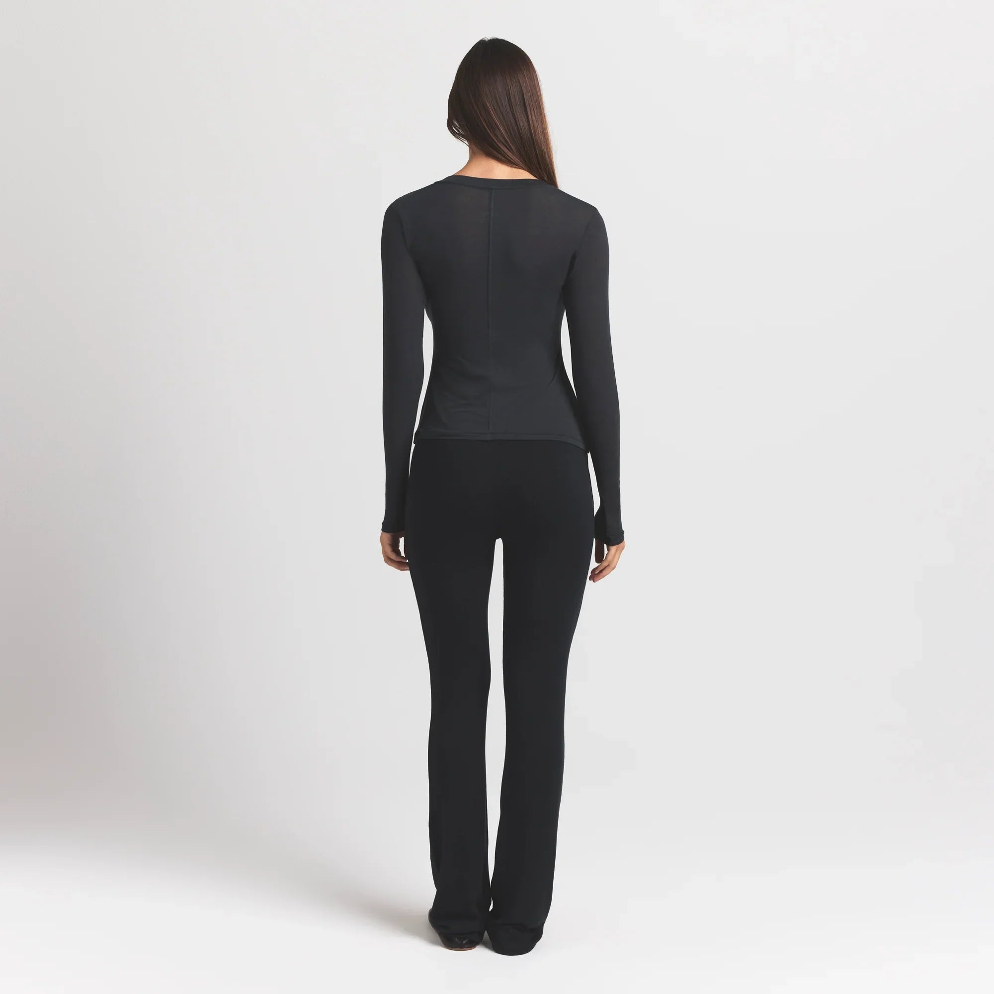 SKIMS SHEER MODAL CREWNECK HENLEY | ONYX - Sneaker Türkiye