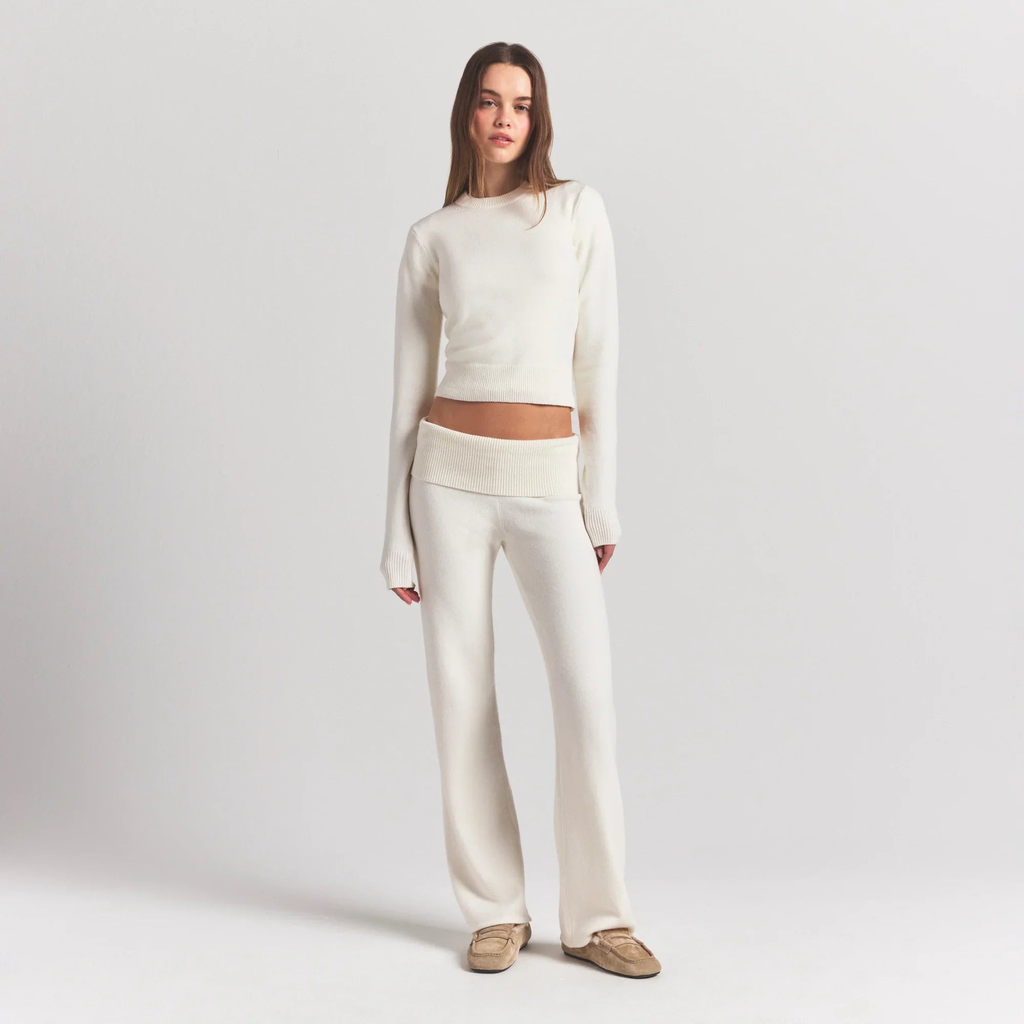 SKIMS SWEATER KNITS RIBBED LONG SLEEVE FITTED CREW NECK | IVORY - Sneaker Türkiye