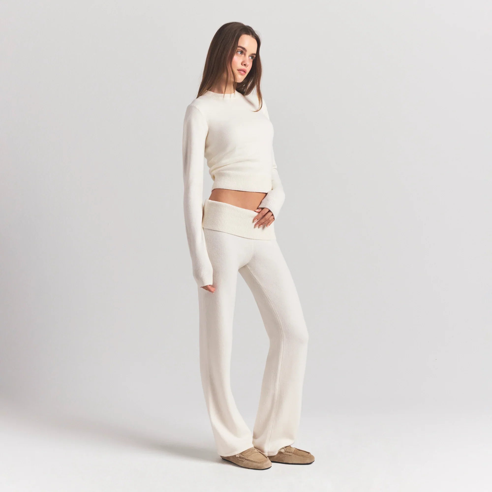 SKIMS SWEATER KNITS RIBBED LONG SLEEVE FITTED CREW NECK | IVORY - Sneaker Türkiye
