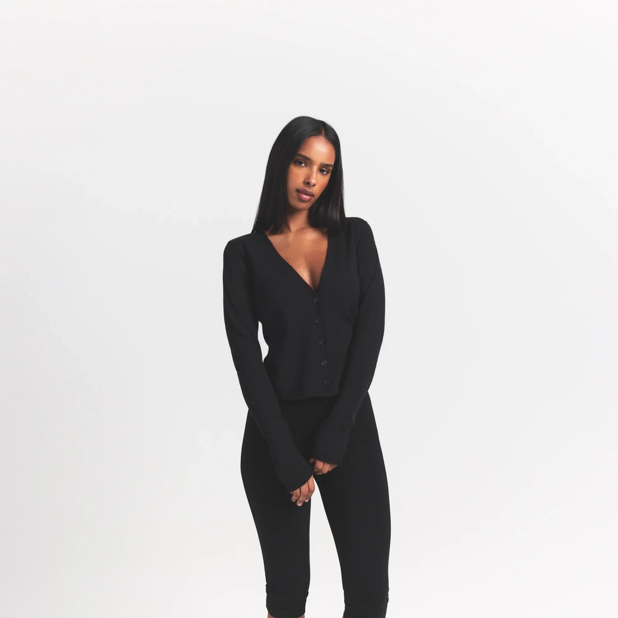 SKIMS FEATHERWEIGHT CASHMERE CARDIGAN | ONYX - Sneaker Türkiye