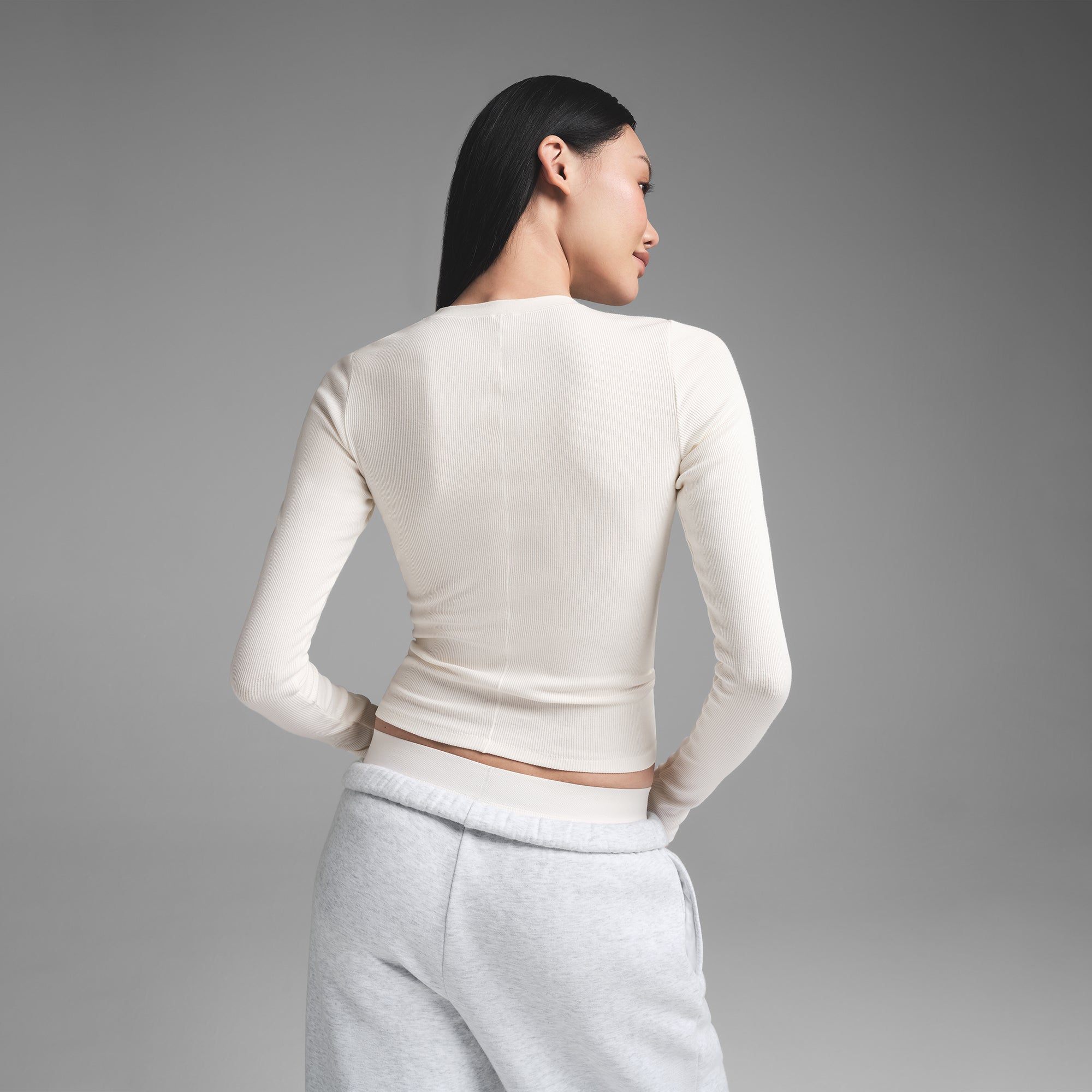 SKIMS COTTON RIB LONG SLEEVE T-SHIRT | MARBLE - Sneaker Türkiye