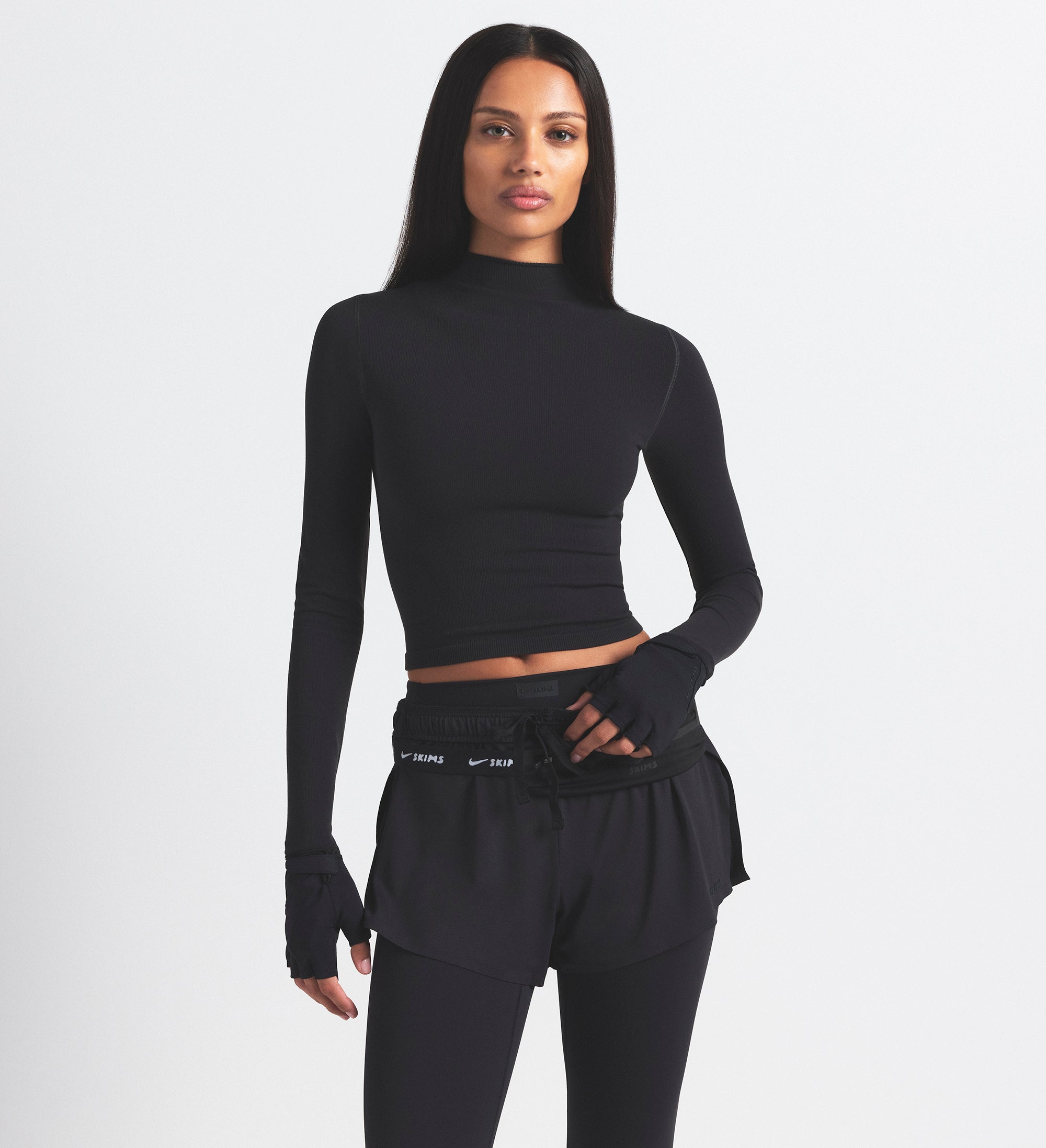 NikeSKIMS VINTAGE SEAMLESS MOCK NECK CROP TOP | OBSIDIAN - Sneaker Türkiye