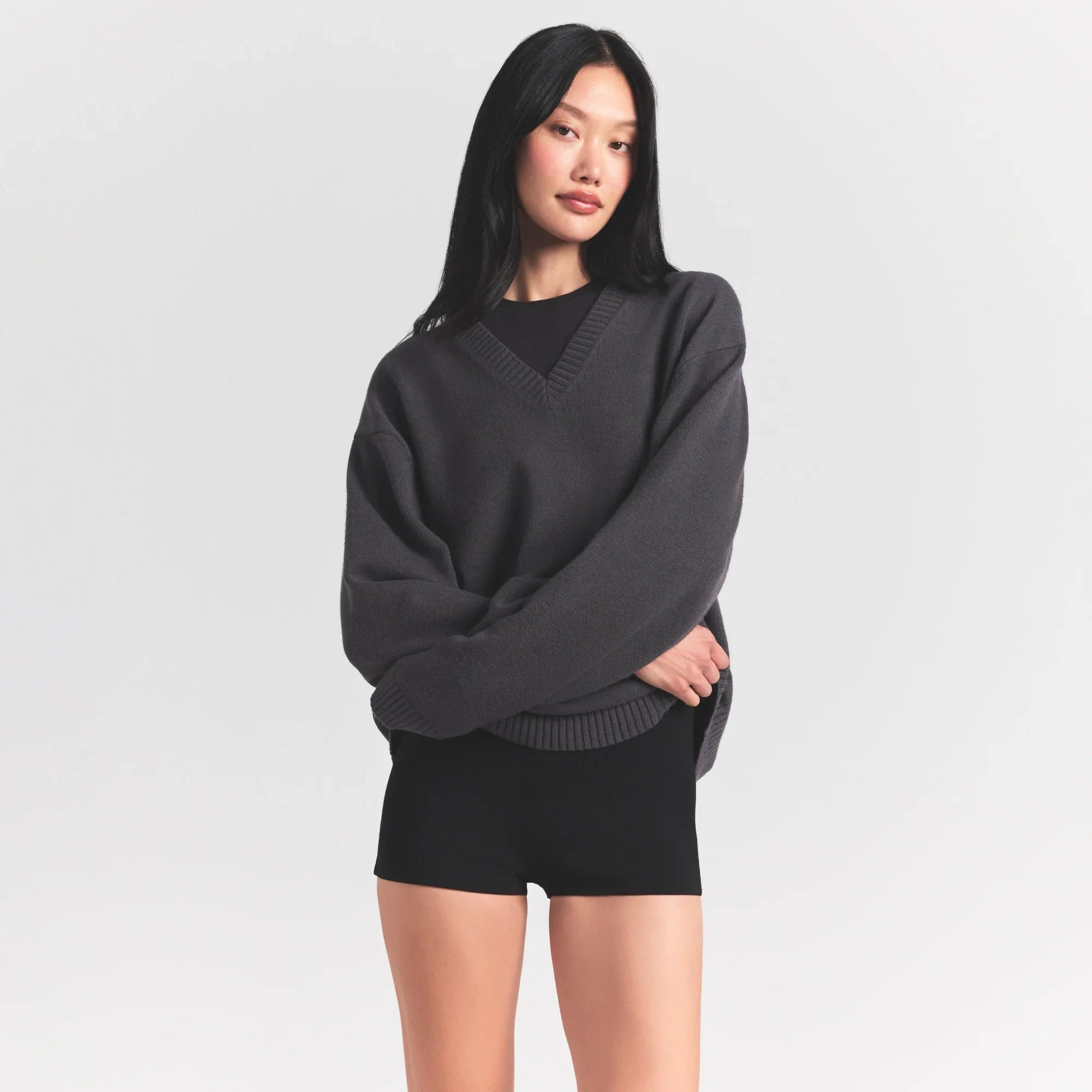 SKIMS SWEATER KNITS PULLOVER V NECK | ASH - Sneaker Türkiye