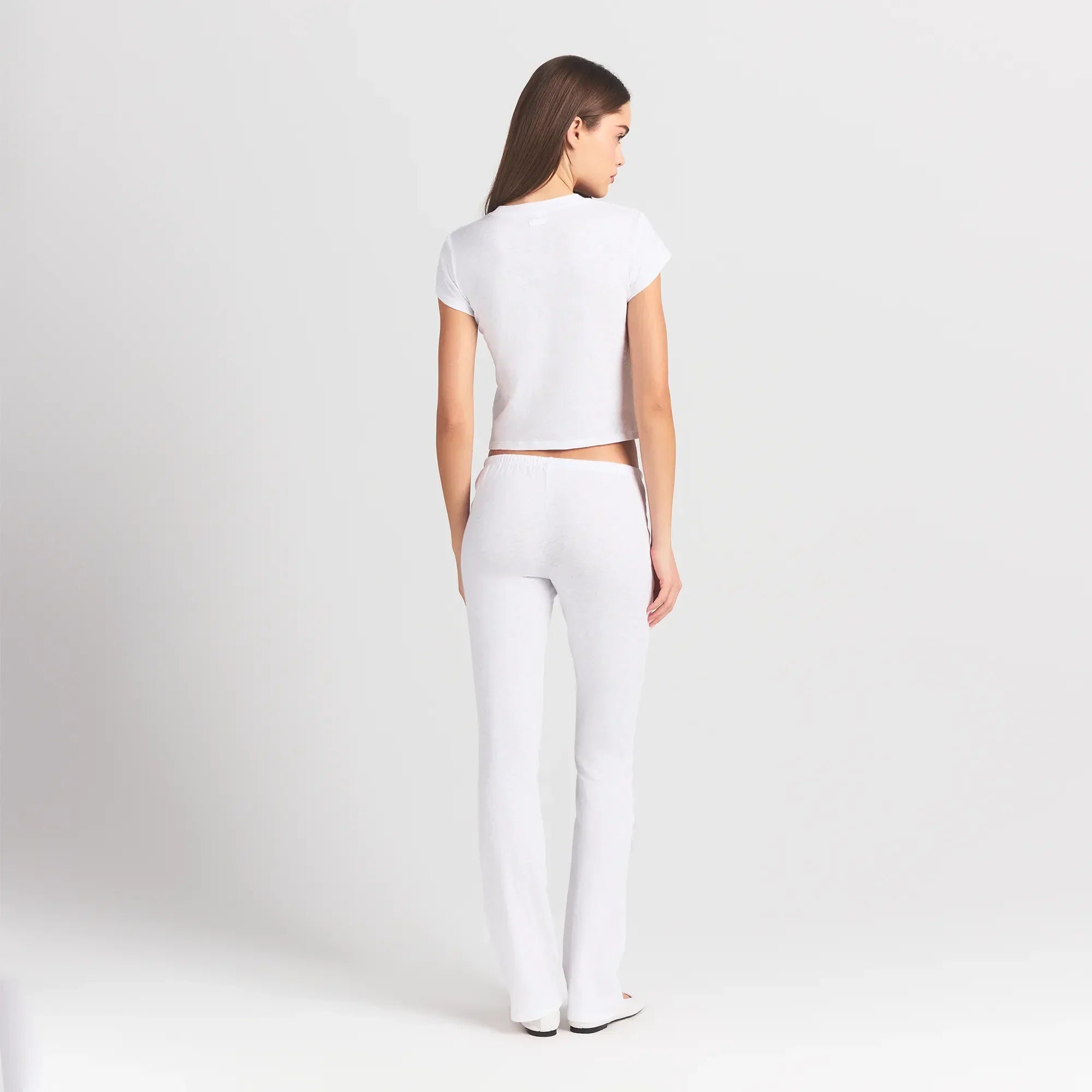 SKIMS WORN IN JERSEY HEART BABY TEE | SNOW - Sneaker Türkiye