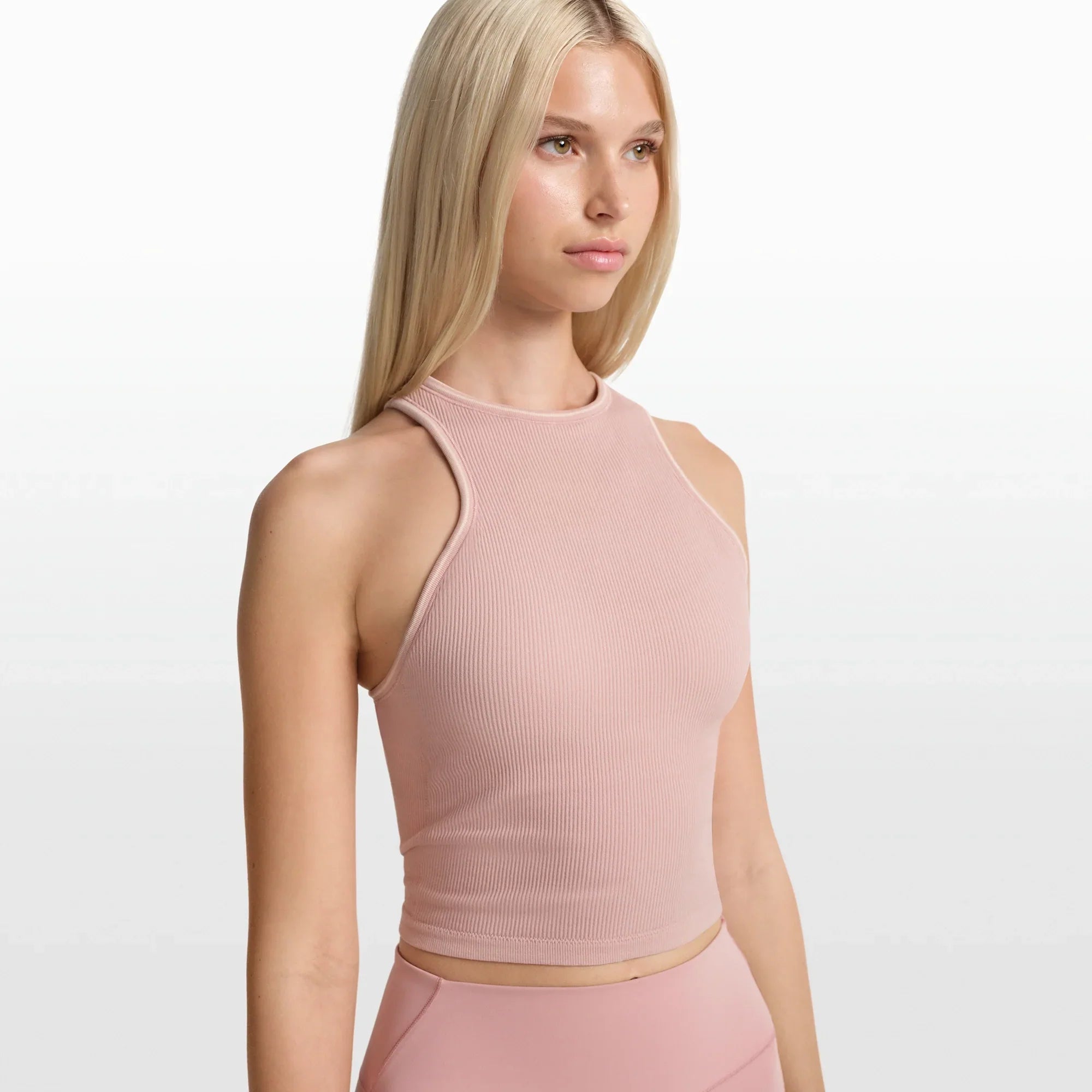 NikeSKIMS RIBBED SEAMLESS RACER FRONT TANK | HIMALAYAN - Sneaker Türkiye
