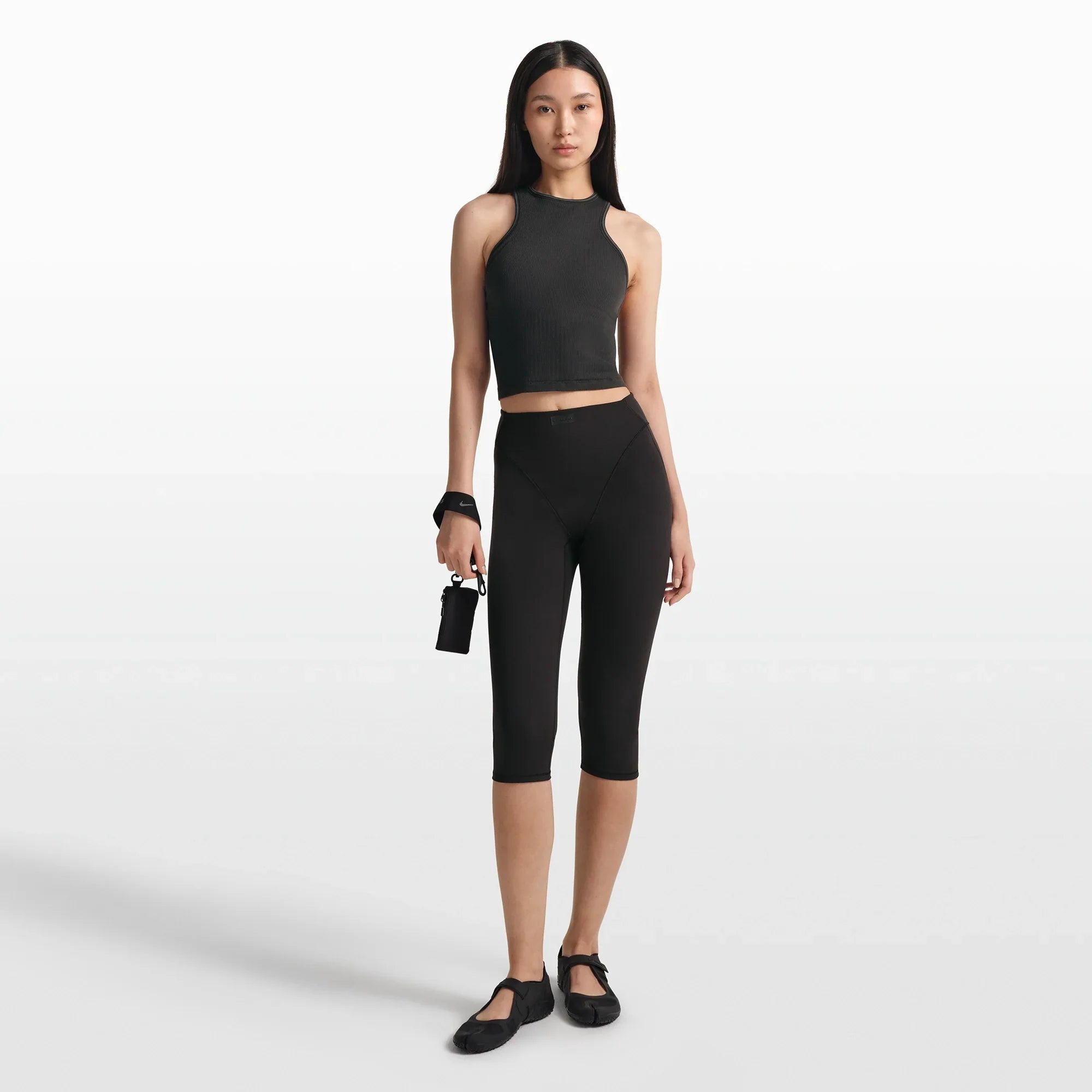NikeSKIMS RIBBED SEAMLESS RACER FRONT TANK | OBSIDIAN - Sneaker Türkiye