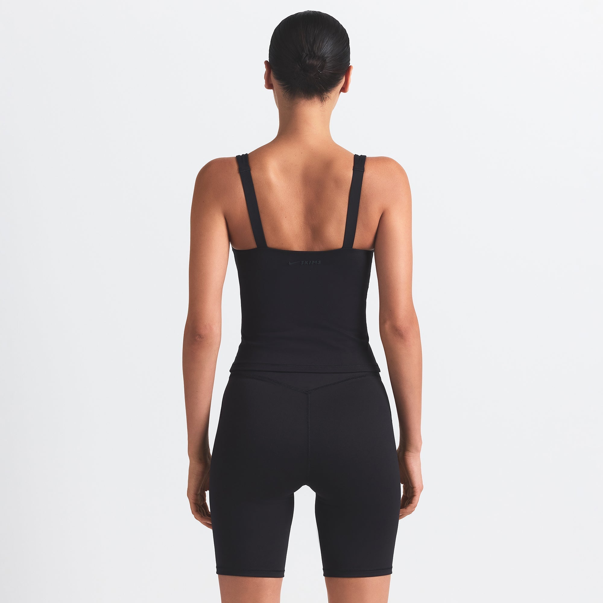 NikeSKIMS MATTE SQUARE NECK TANK | OBSIDIAN - Sneaker Türkiye