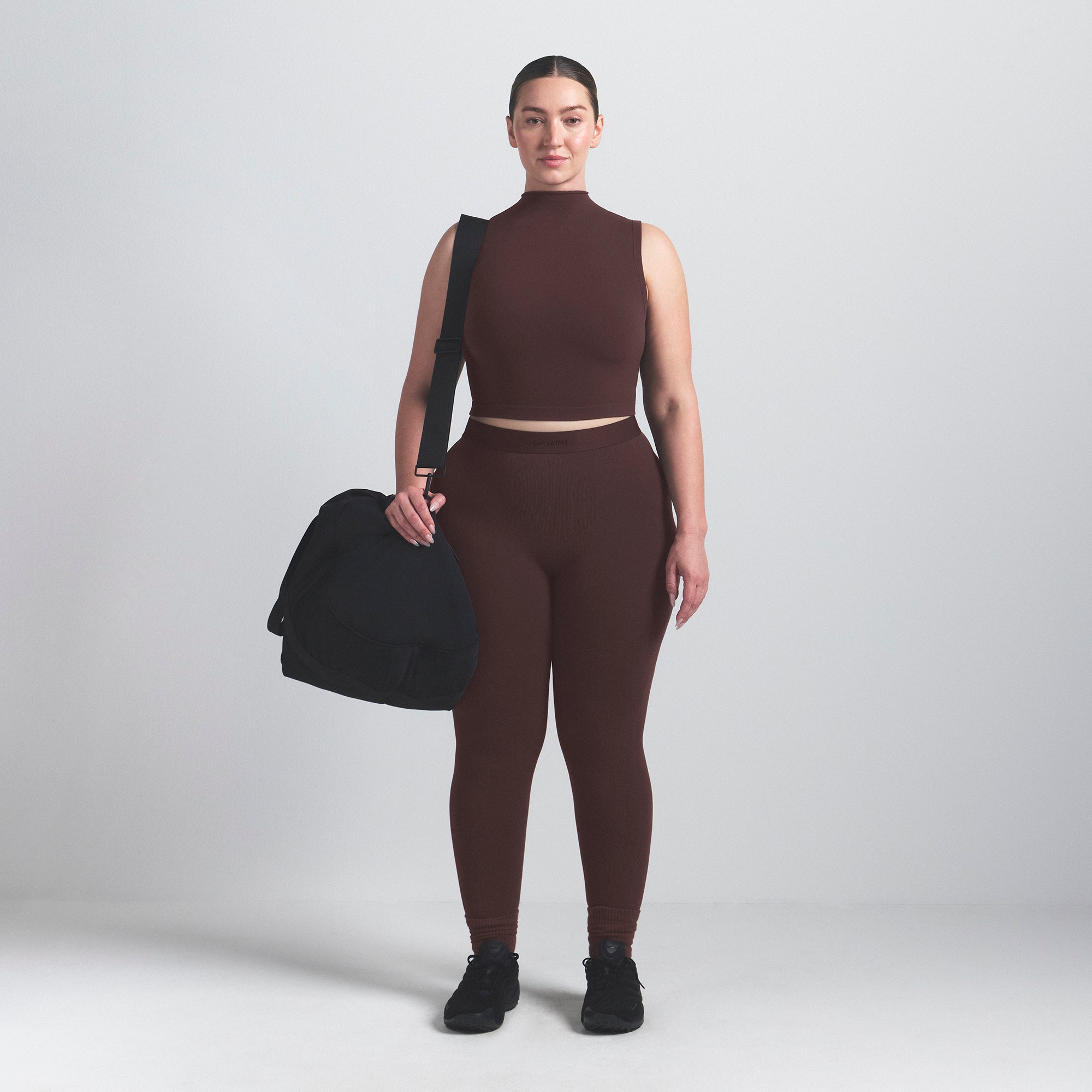 NikeSKIMS VINTAGE SEAMLESS MOCK NECK BRA TOP | PHOENIX - Sneaker Türkiye