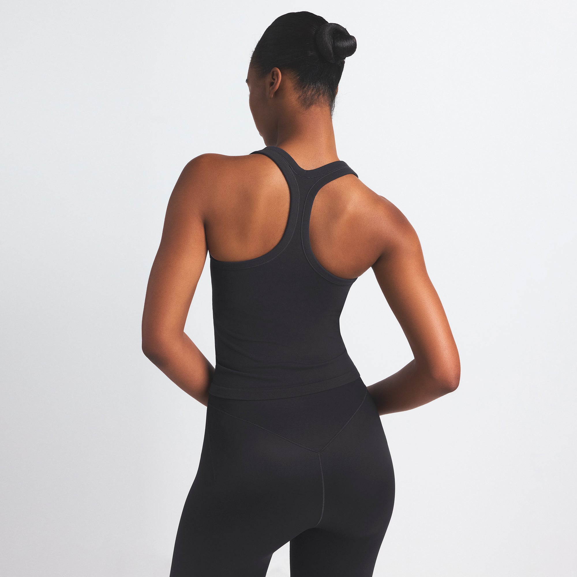 NikeSKIMS VINTAGE SEAMLESS RACER BACK TANK | OBSIDIAN - Sneaker Türkiye