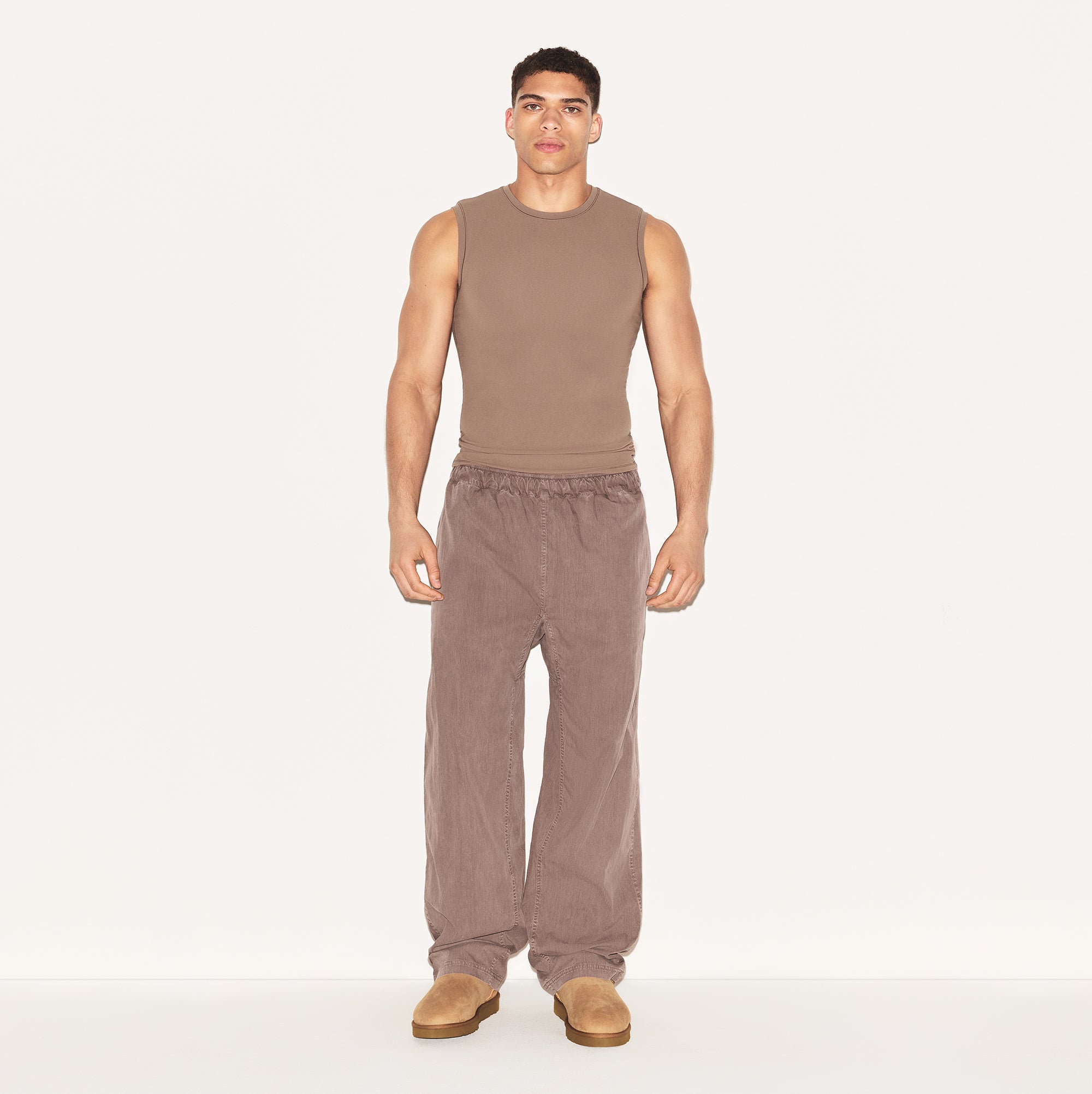 SKIMS FITS EVERYBODY MENS SLIM TANK | UMBER - Sneaker Türkiye