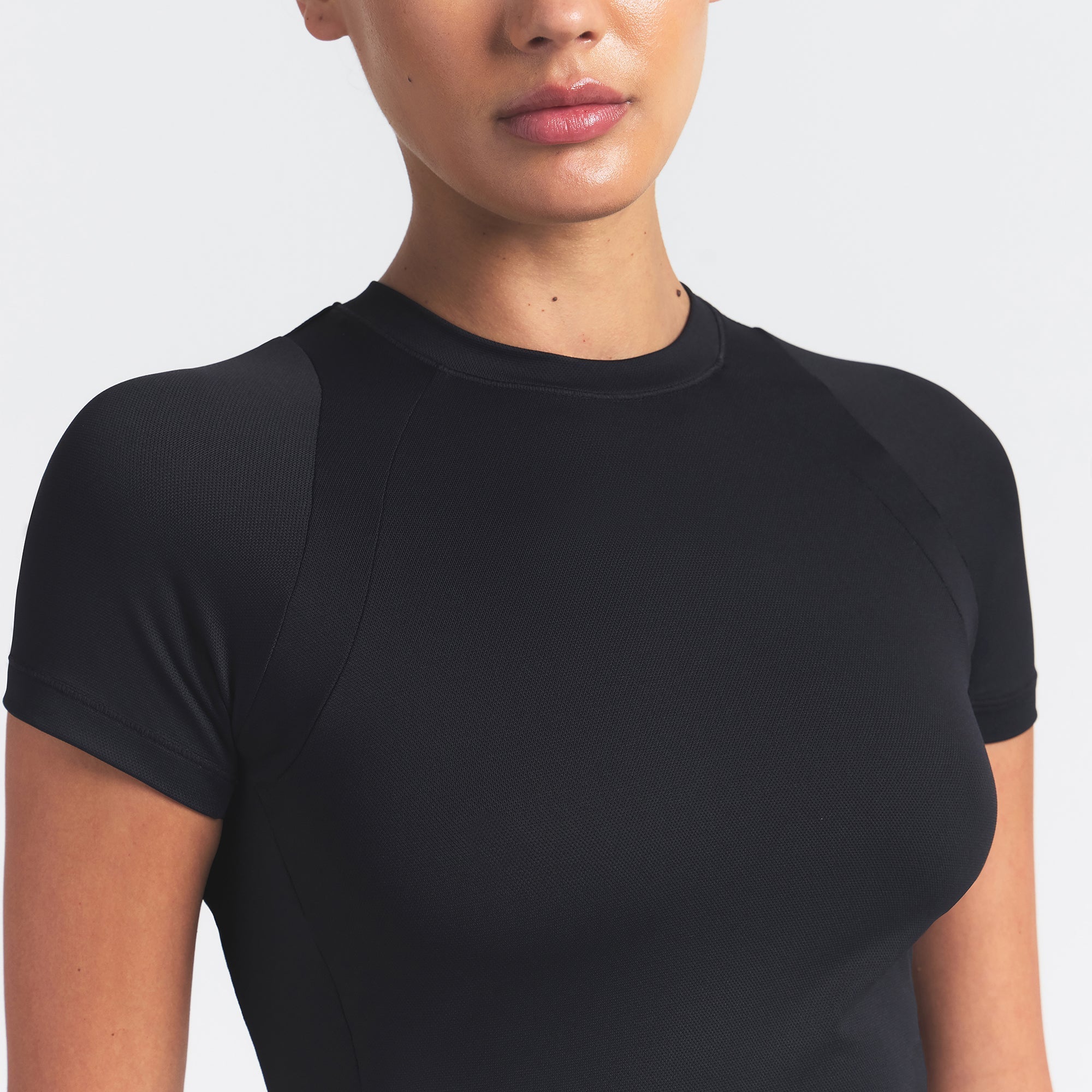 NikeSKIMS AIRY BABY TEE | OBSIDIAN - Sneaker Türkiye