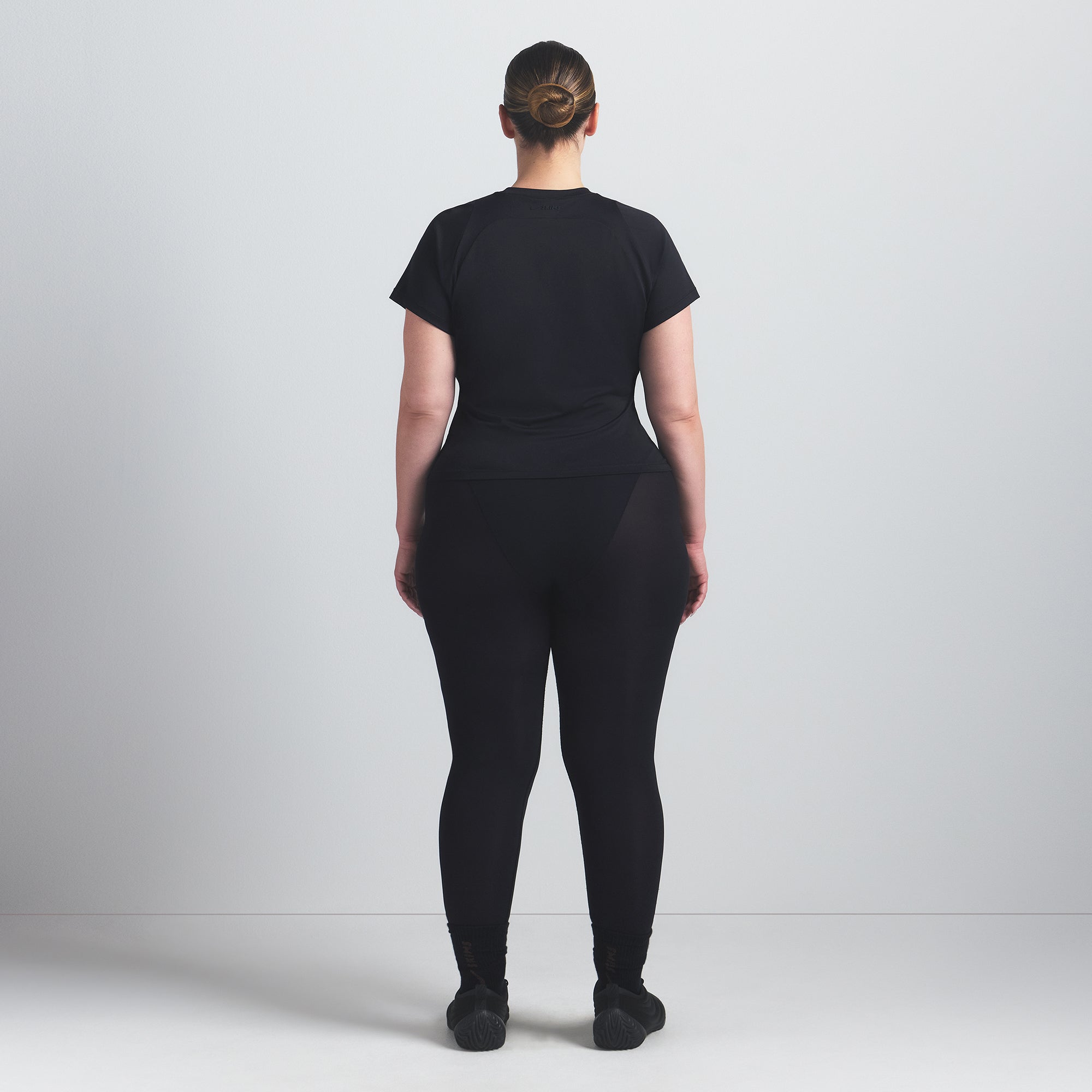 NikeSKIMS AIRY BABY TEE | OBSIDIAN - Sneaker Türkiye