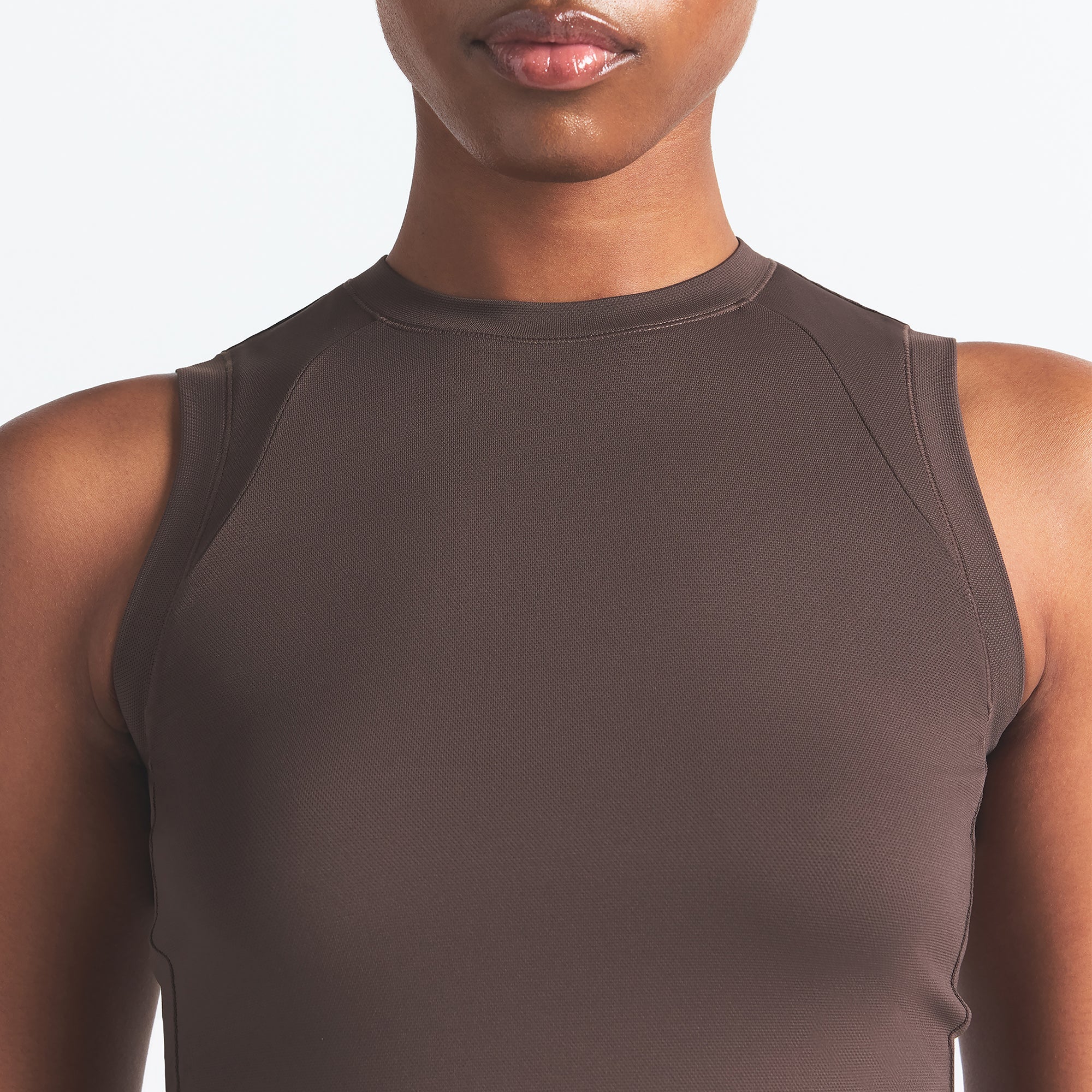 NikeSKIMS AIRY MUSCLE TEE | DARK SEPIA - Sneaker Türkiye