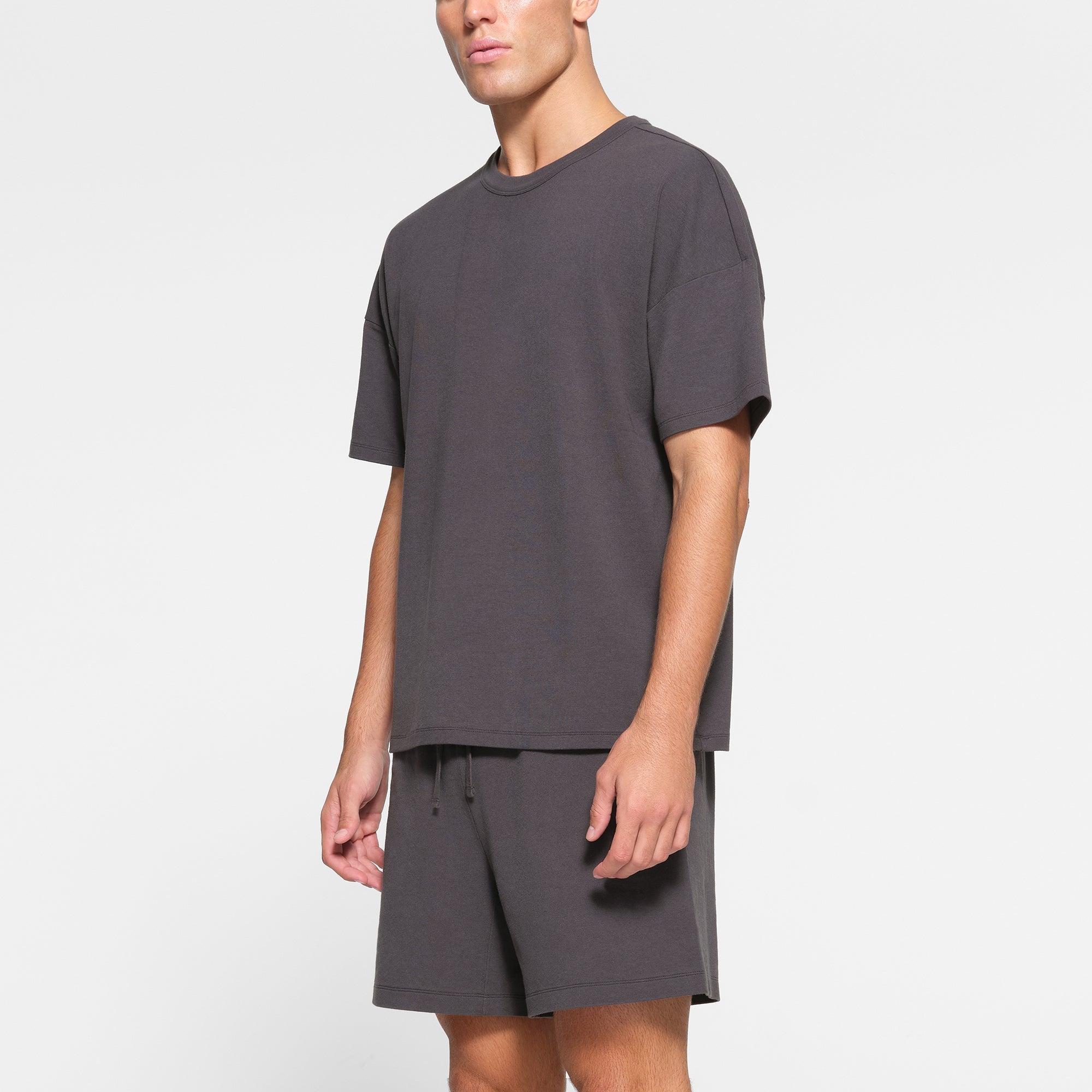 SKIMS JERSEY LOUNGE MENS OVERBedenD T-SHIRT | ASH - Sneaker Türkiye