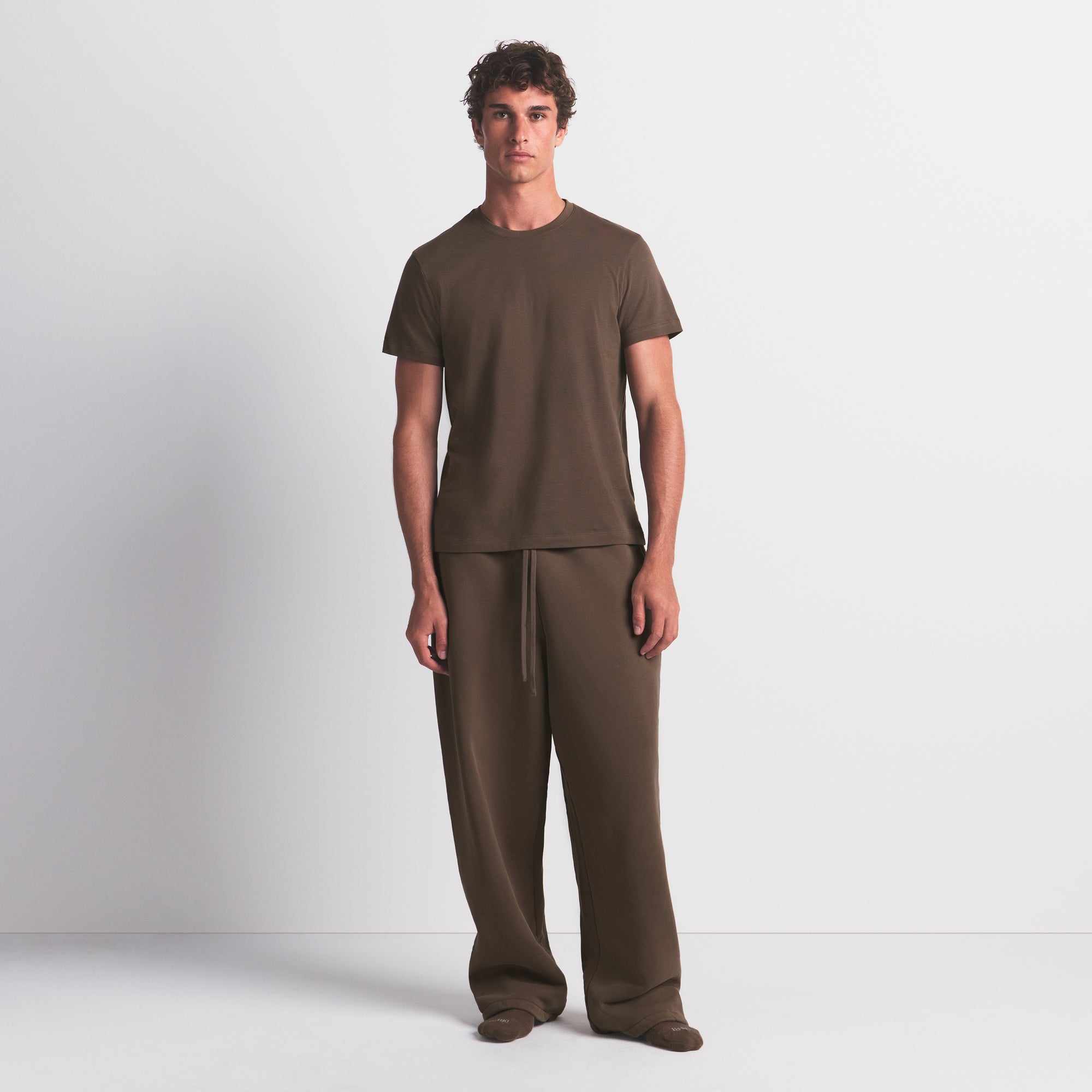 SKIMS COTTON MENS CLASSIC T-SHIRT | DRIFTWOOD - Sneaker Türkiye