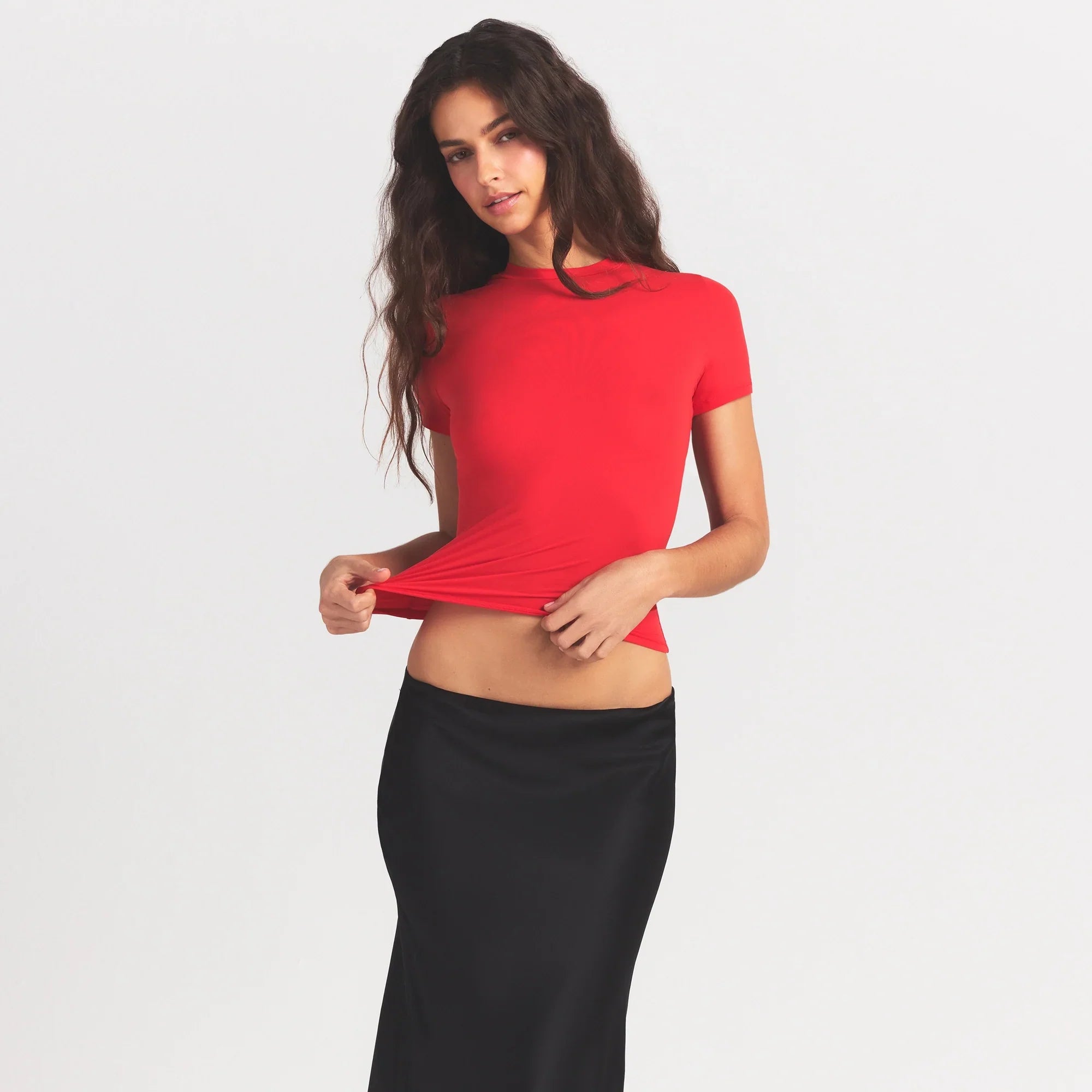 SKIMS FITS EVERYBODY T-SHIRT | CHERRY - Sneaker Türkiye