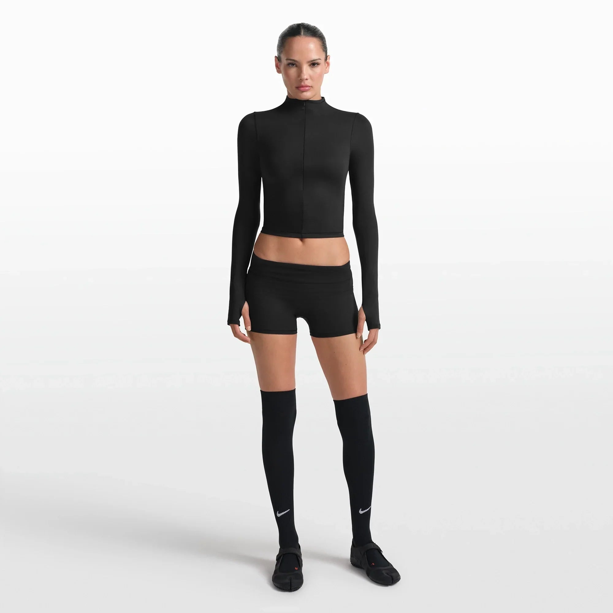 NikeSKIMS MATTE ZIP FRONT TOP | OBSIDIAN - Sneaker Türkiye