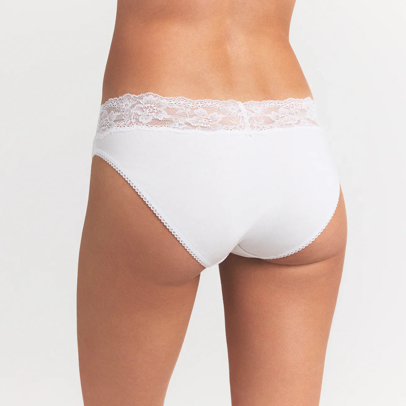 SKIMS LIGHTWEIGHT COTTON WIDE LACE BRIEF | SNOW - Sneaker Türkiye