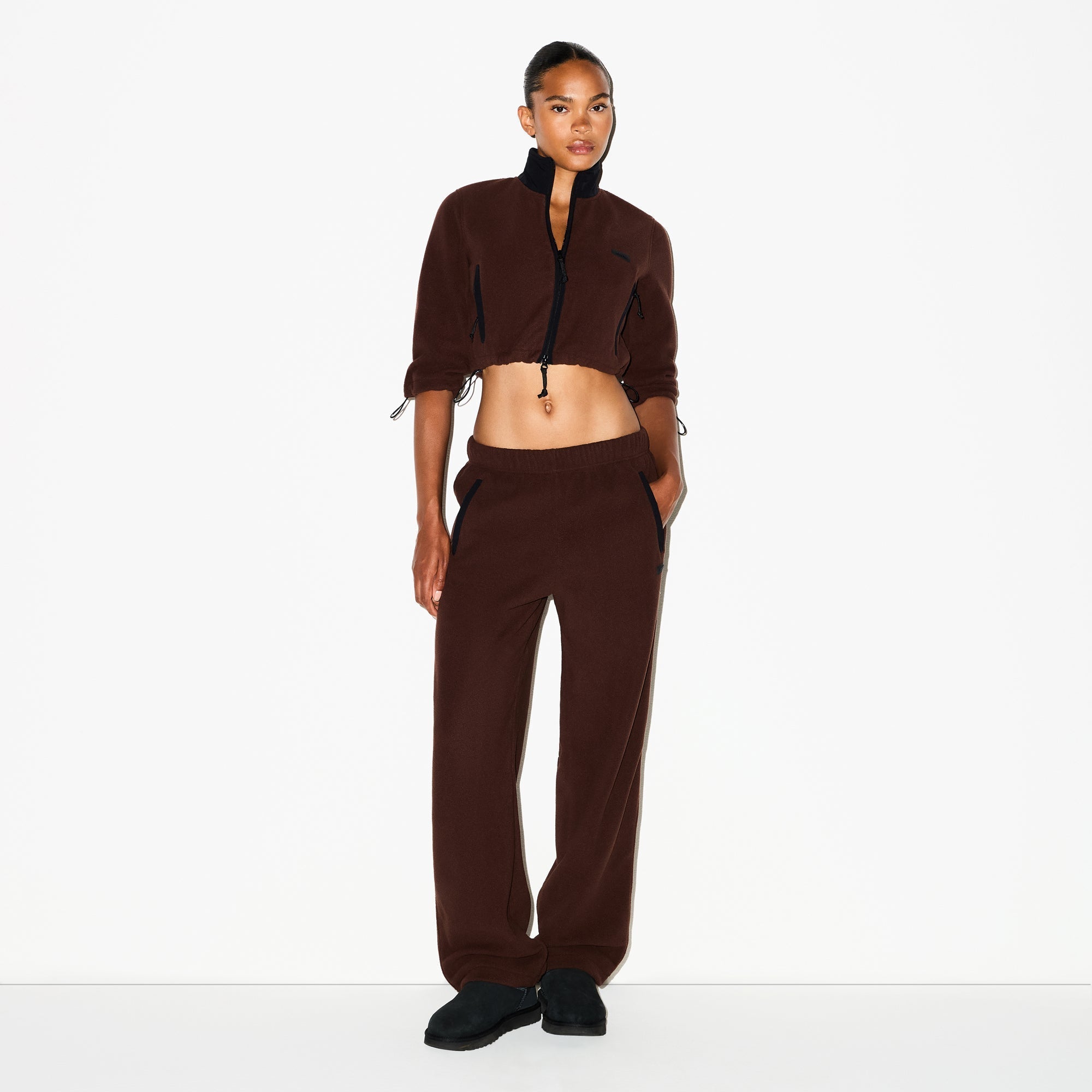 SKIMS OUTDOOR FLEECE CROPPED 3/4 SLEEVE JACKET | COCOA - Sneaker Türkiye