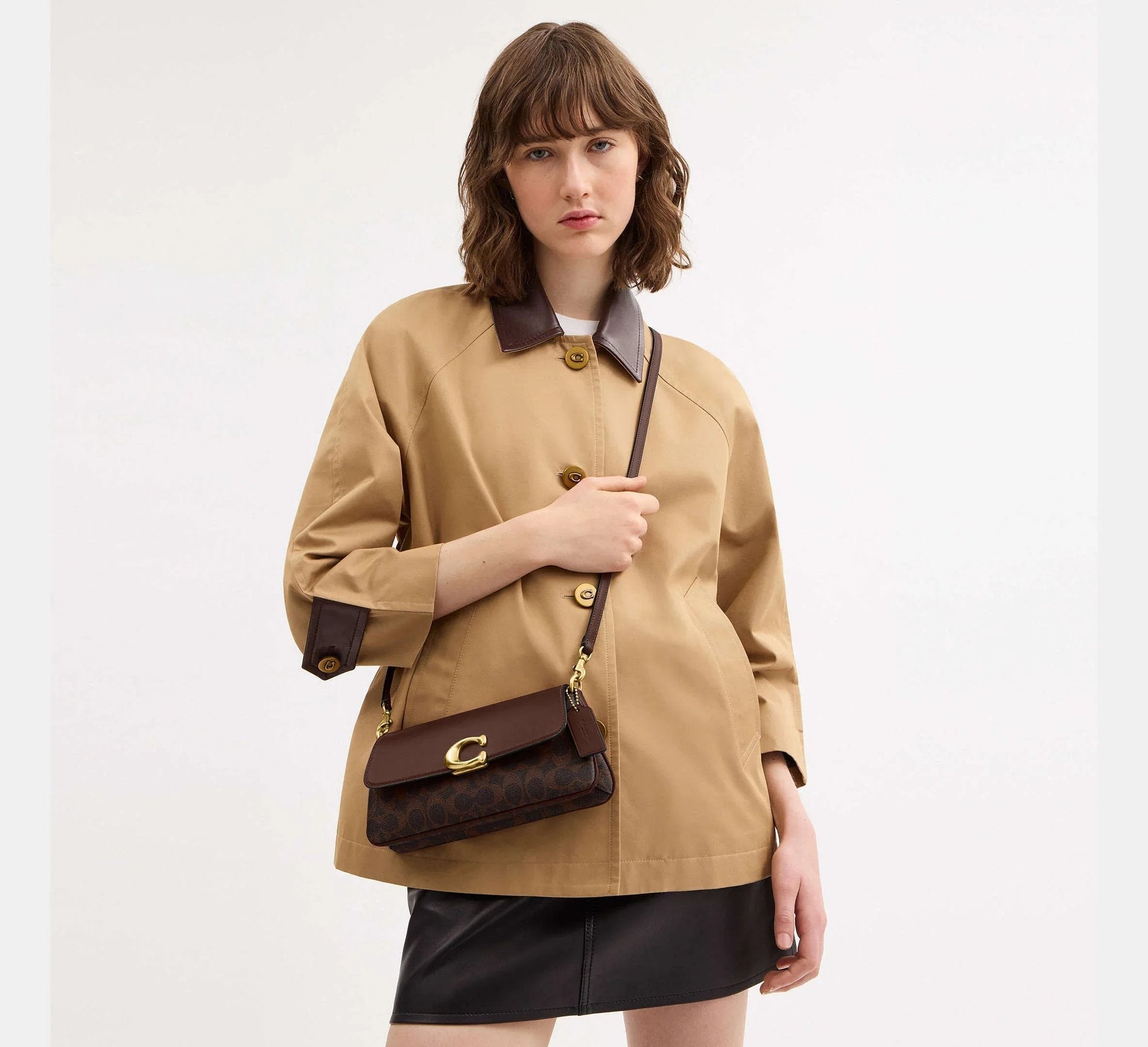 Coach Jet Shoulder Bag In Signature – Coated Canvas/Brass/Maple - Sneaker Türkiye
