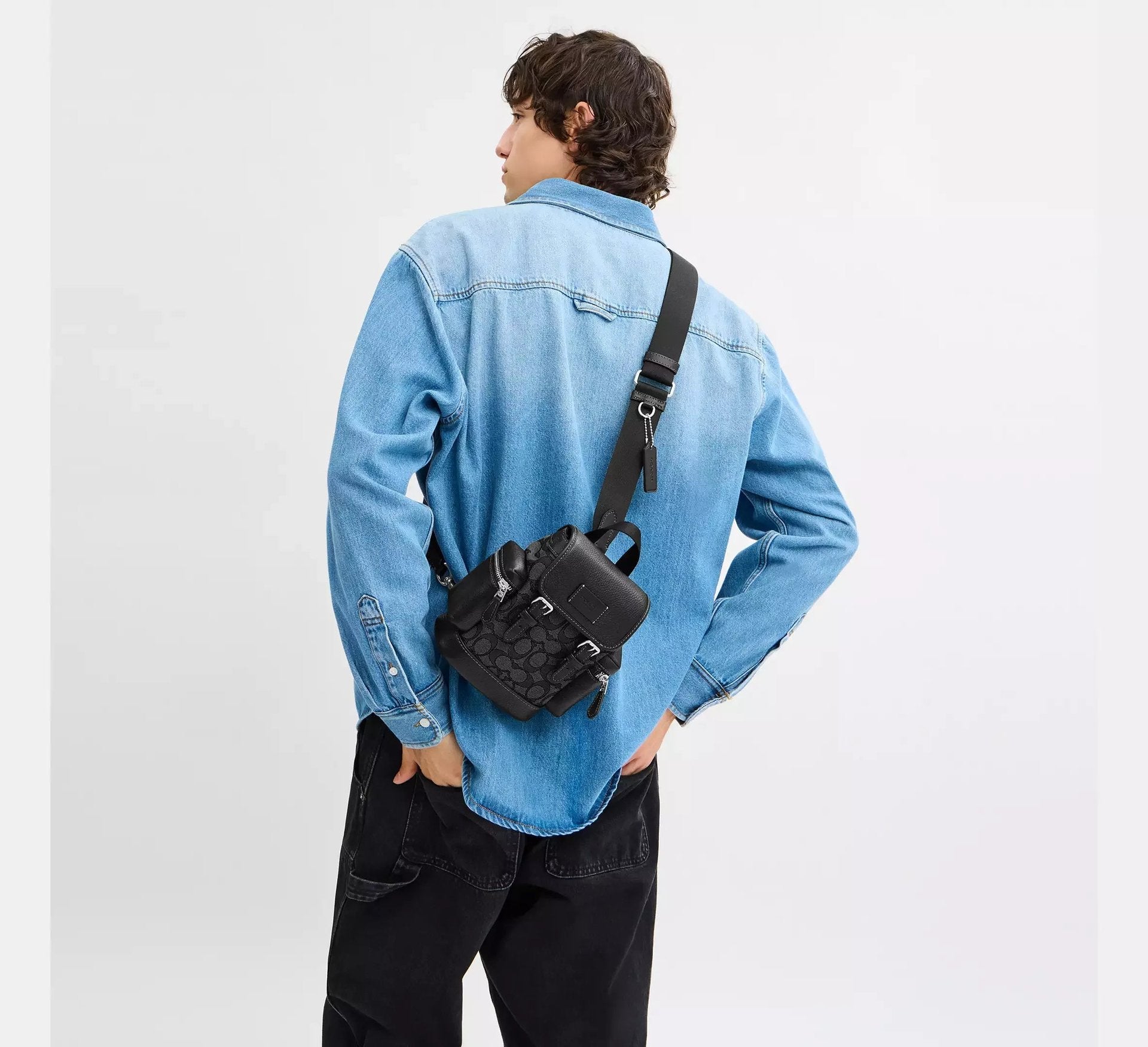 Coach Sprint Sling Pack In Signature Jacquard – Silver/Charcoal/Black - Sneaker Türkiye