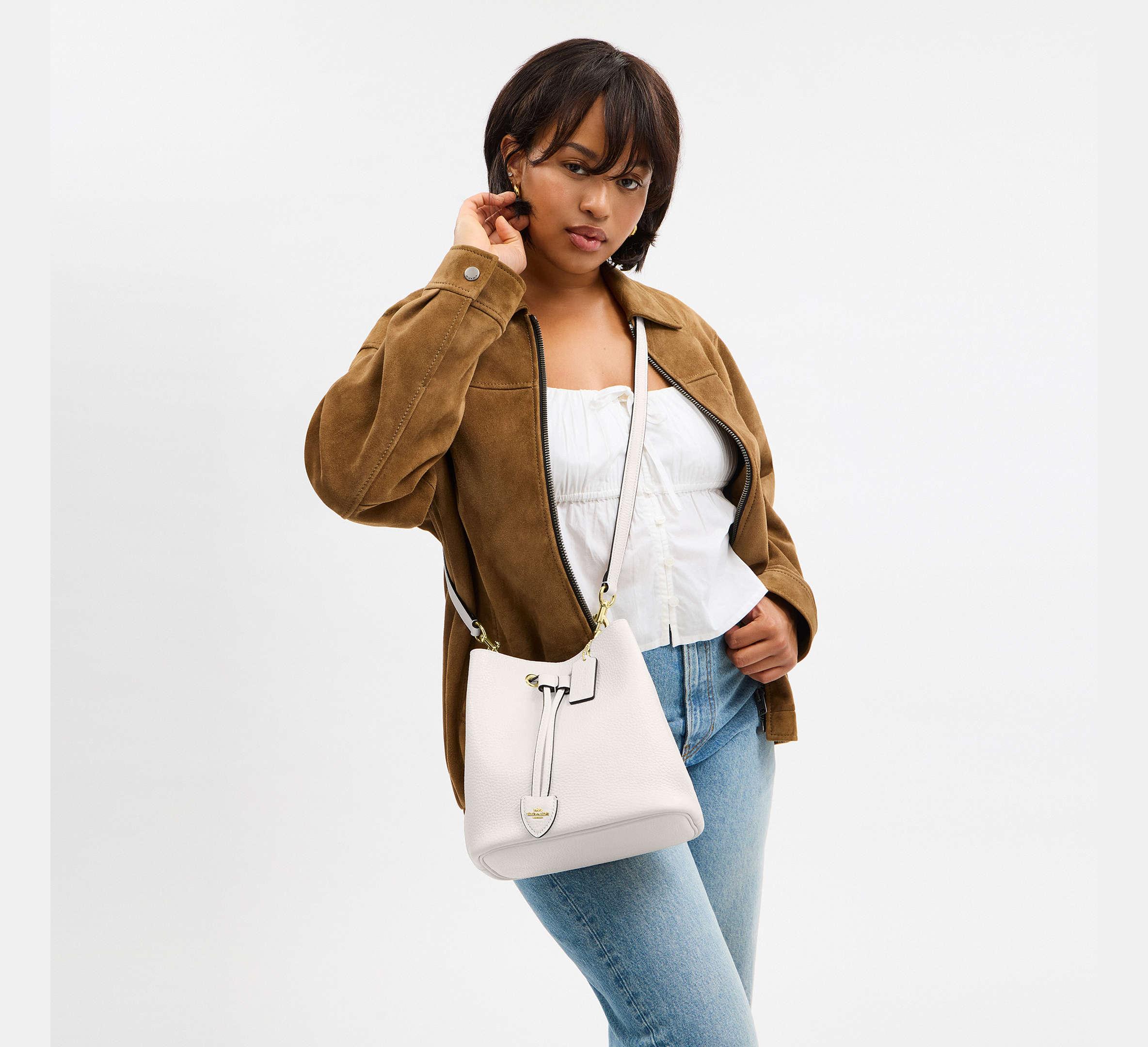 Coach Rowan Bucket Bag – Gold/Chalk - Sneaker Türkiye