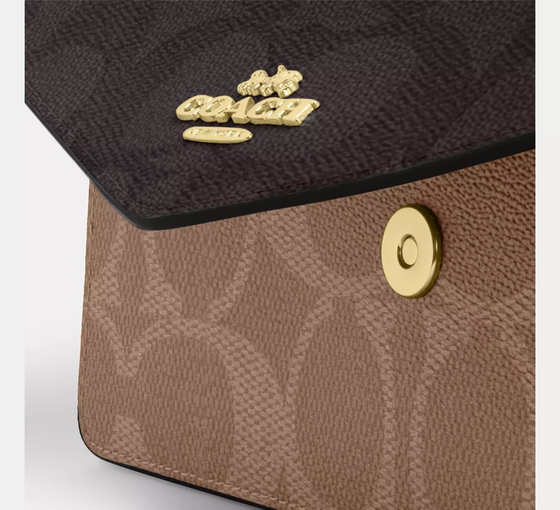 Coach Klare Envelope Crossbody Bag In Blocked Signature – Gold/Walnut/Tan - Sneaker Türkiye
