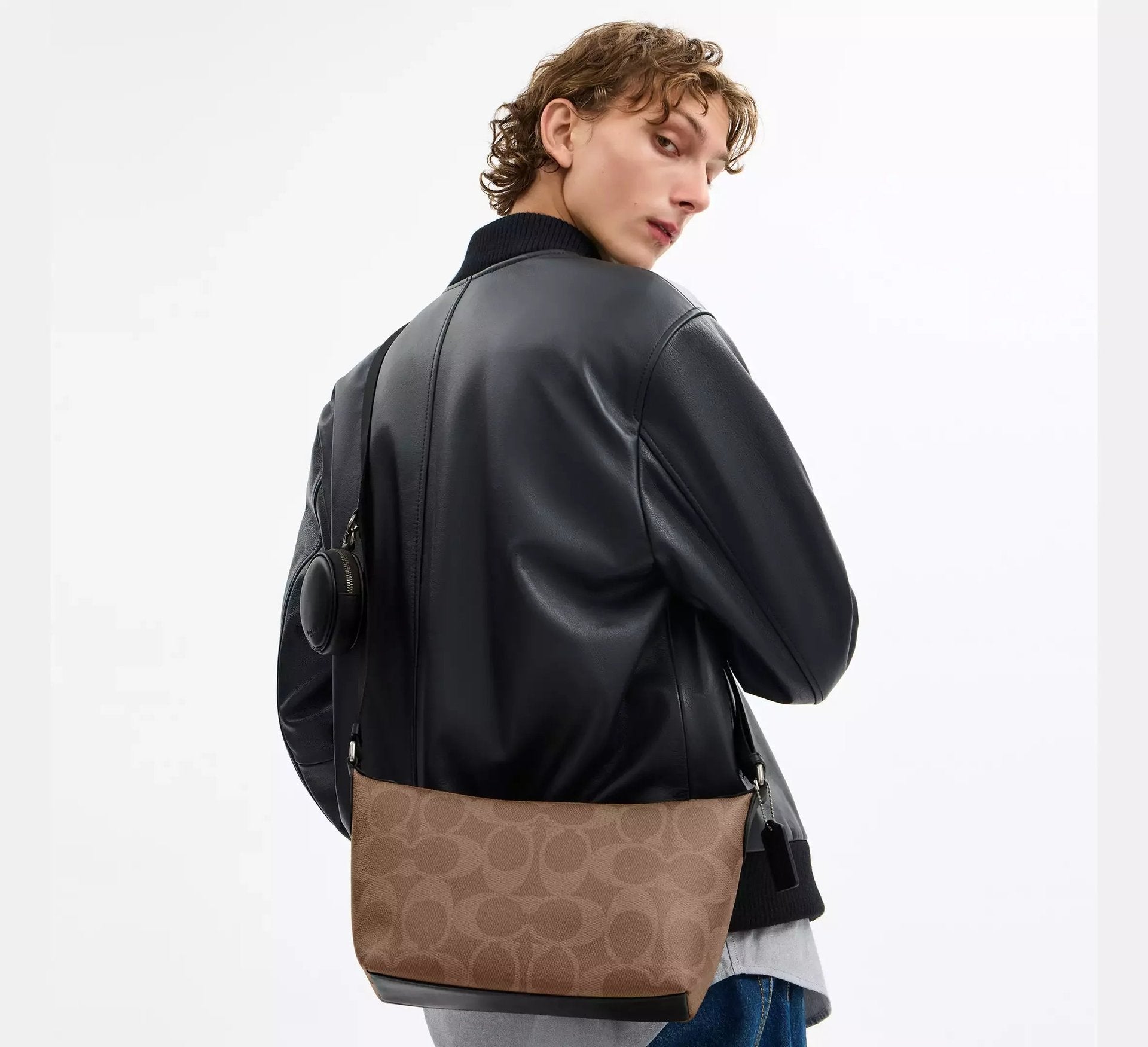 Coach Small Finn Crossbody Bag With Pouch In Maxi Signature – Gunmetal/Tan/Black - Sneaker Türkiye