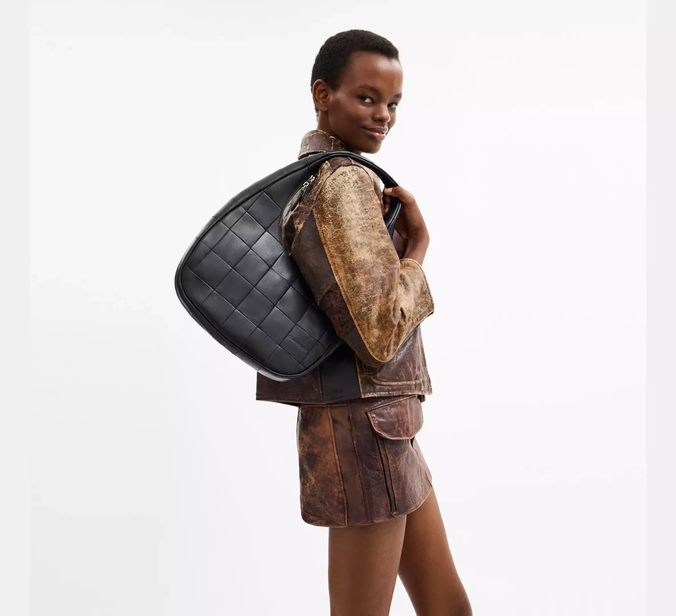 Coach Alter/Ego Crescent Shoulder Bag In Upcrafted Leather – Leather/Black - Sneaker Türkiye