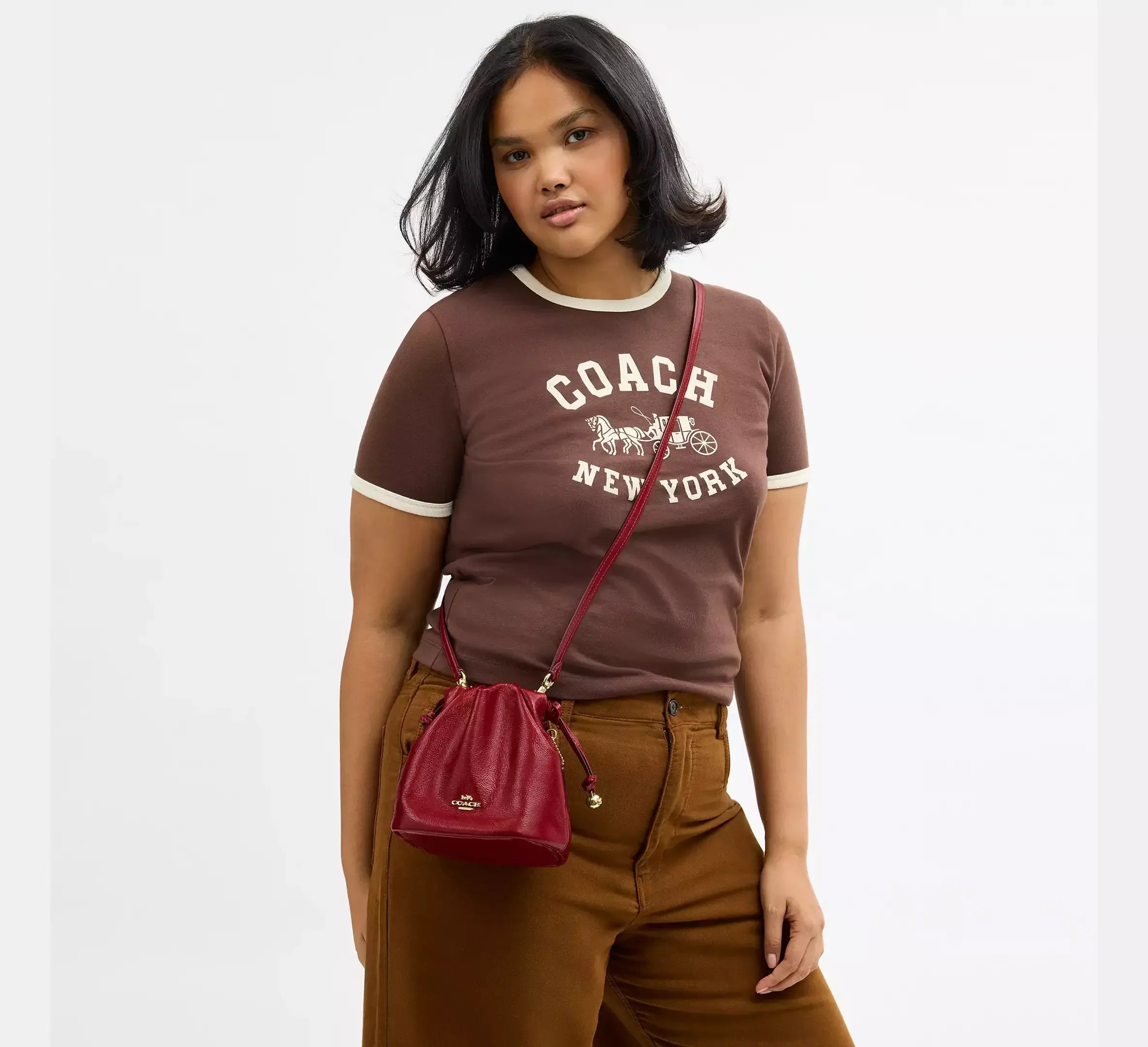 Coach Faye Mini Drawstring Bag – Gold/Dark Cardinal - Sneaker Türkiye